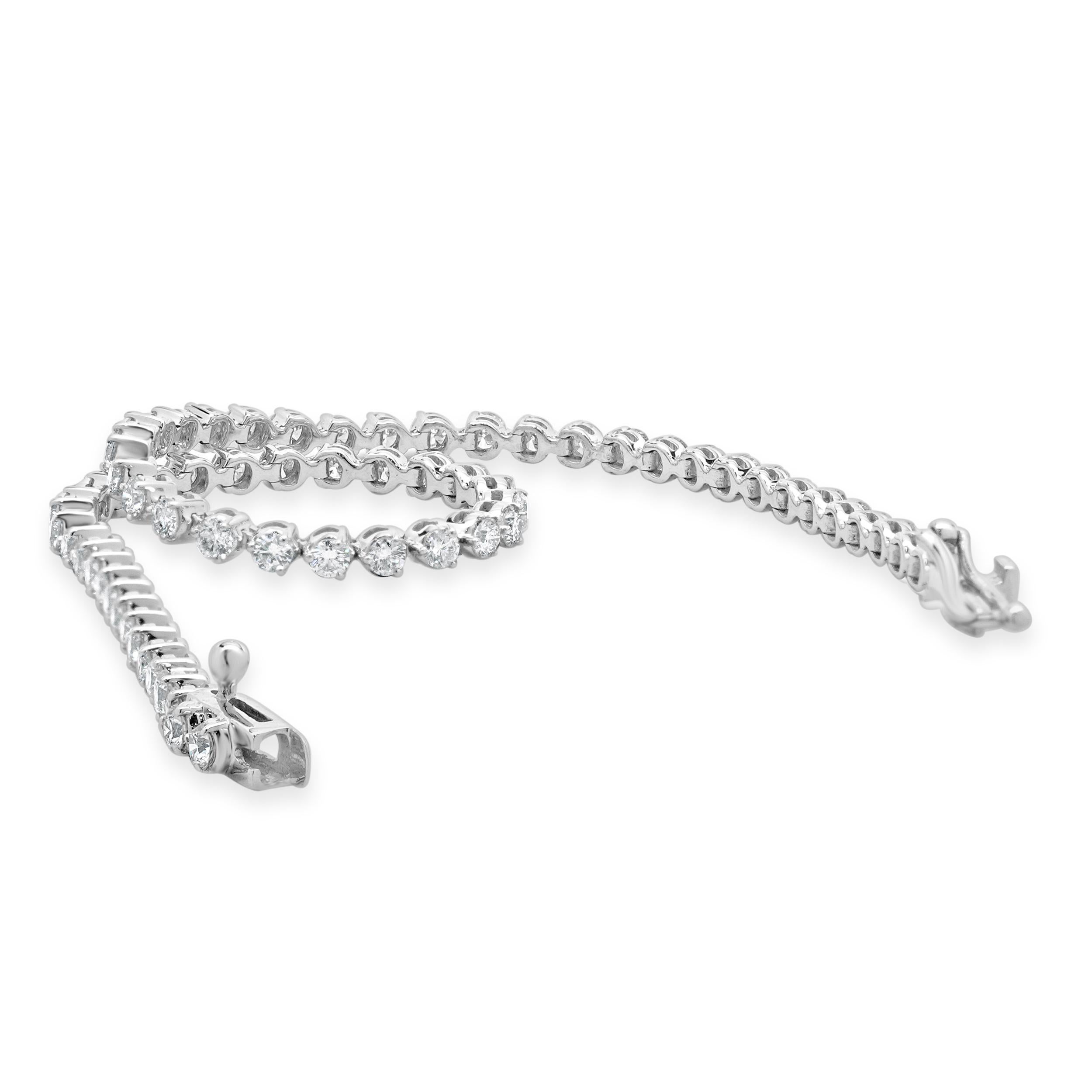 Bracciale tennis con diamanti in oro bianco 14 carati In condizioni ottime in vendita a Scottsdale, AZ