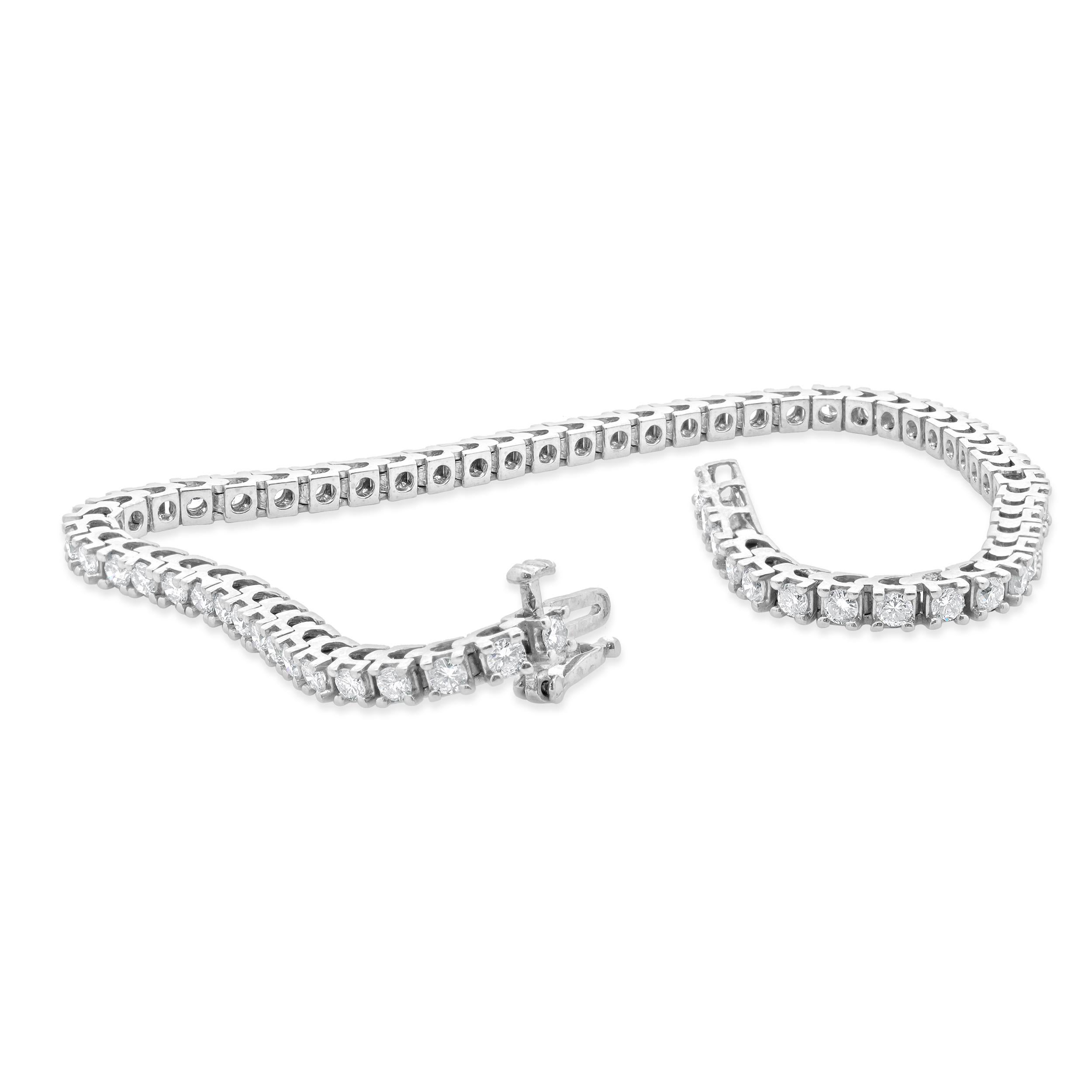 Bracelet tennis en or blanc 14 carats et diamants Excellent état - En vente à Scottsdale, AZ