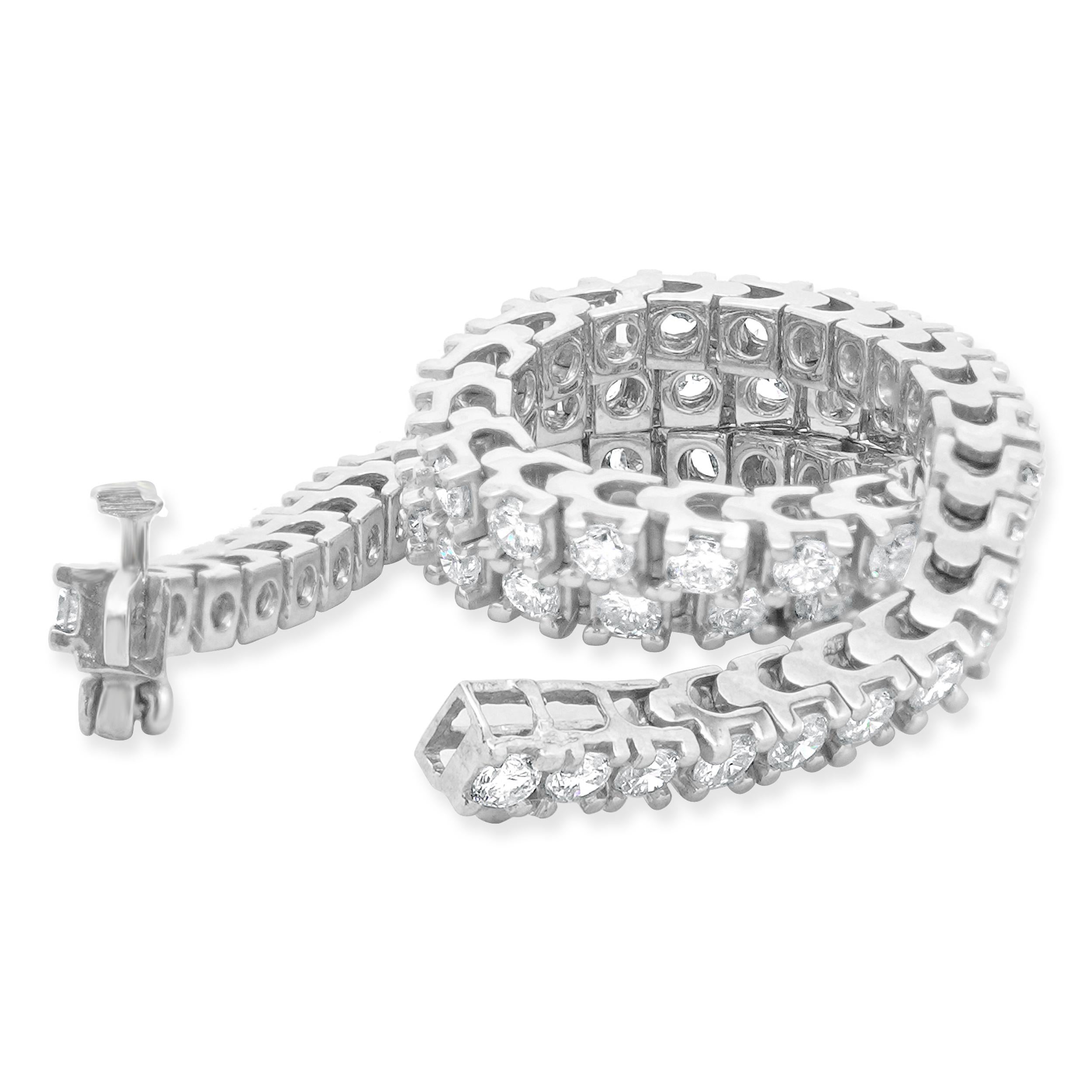 Bracelet tennis en or blanc 14 carats et diamants Pour femmes en vente