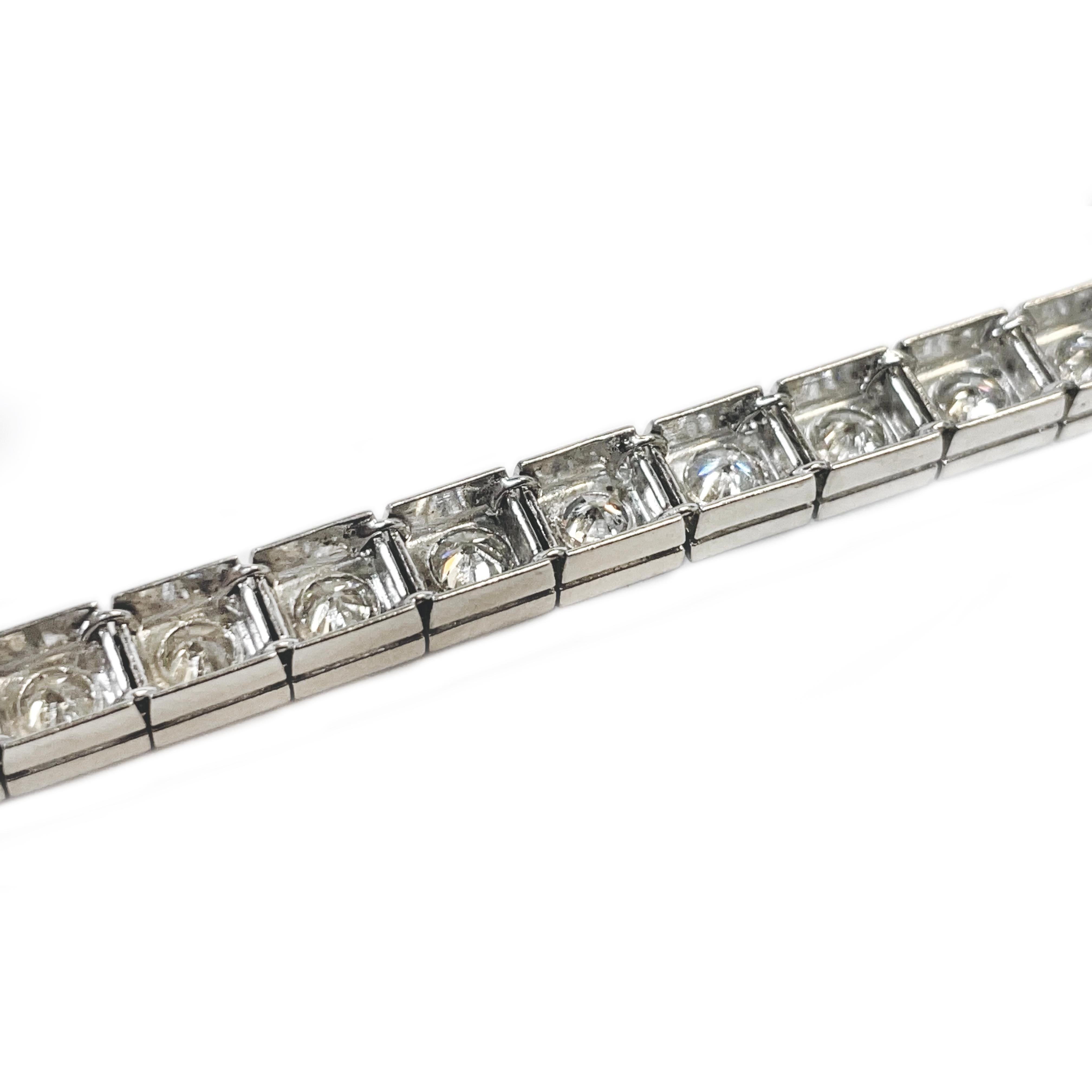 14 Karat White Gold Diamond Tennis Bracelet For Sale 2