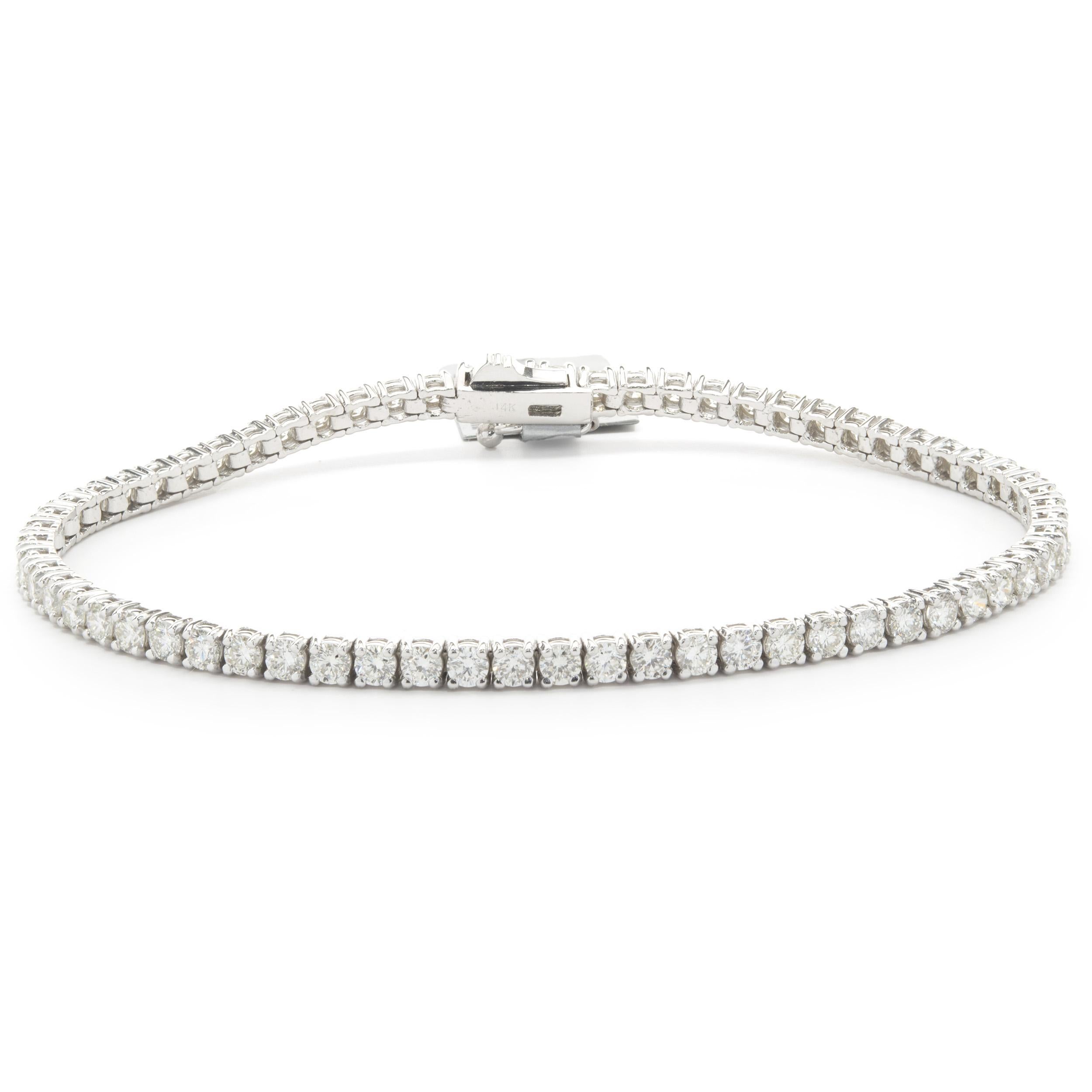 14 Karat White Gold Diamond Tennis Bracelet