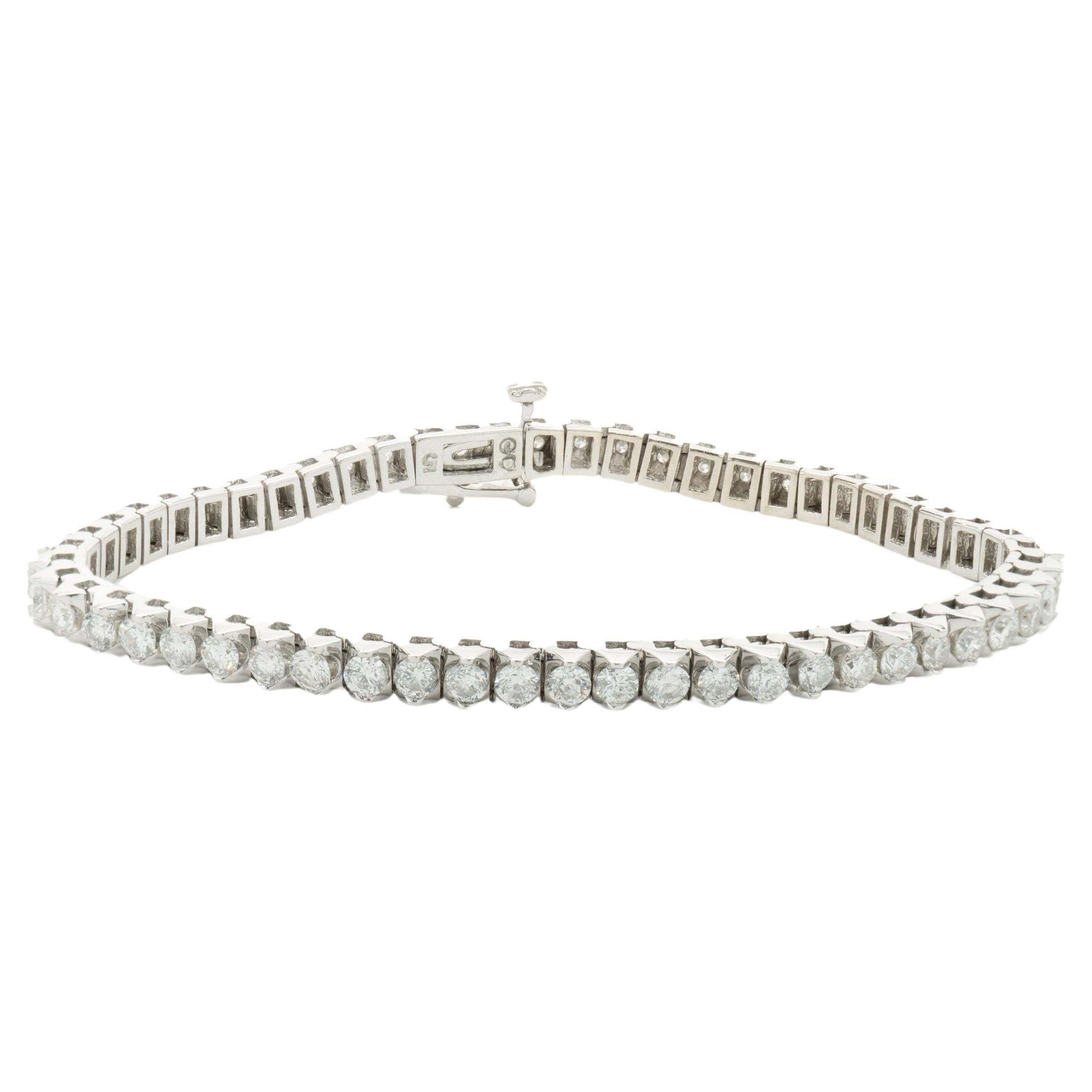 14 Karat White Gold Diamond Tennis Bracelet 