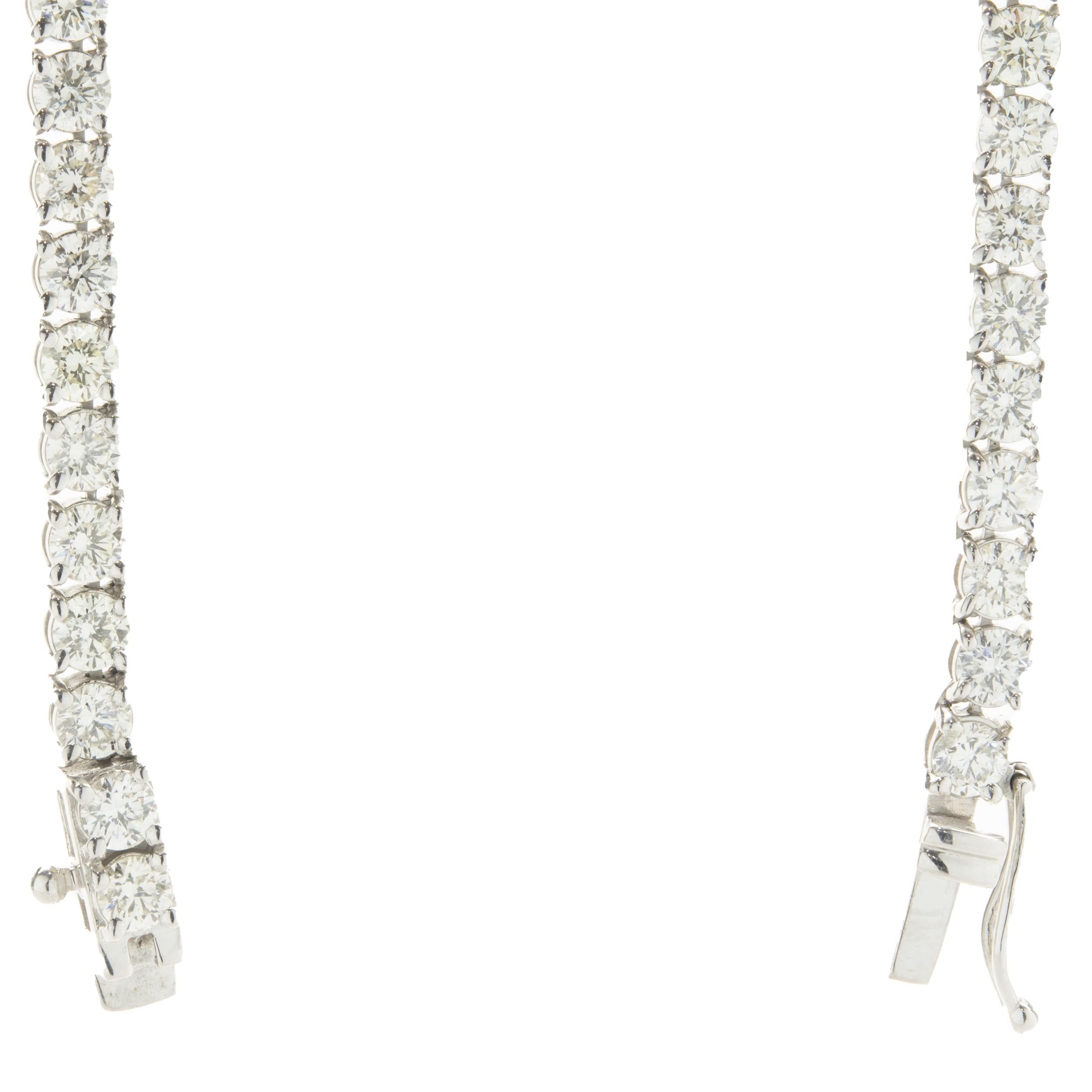 Collier tennis en or blanc 14 carats avec diamants Excellent état à Scottsdale, AZ