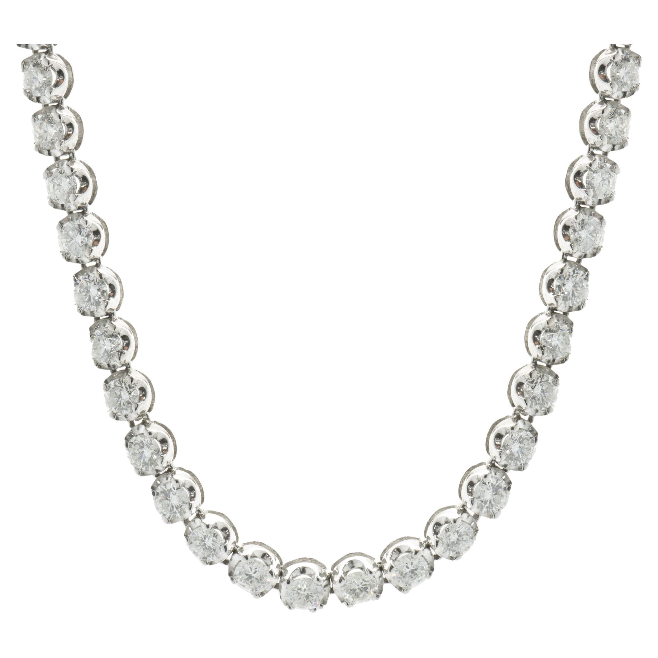 14 Karat White Gold Diamond Tennis Necklace For Sale