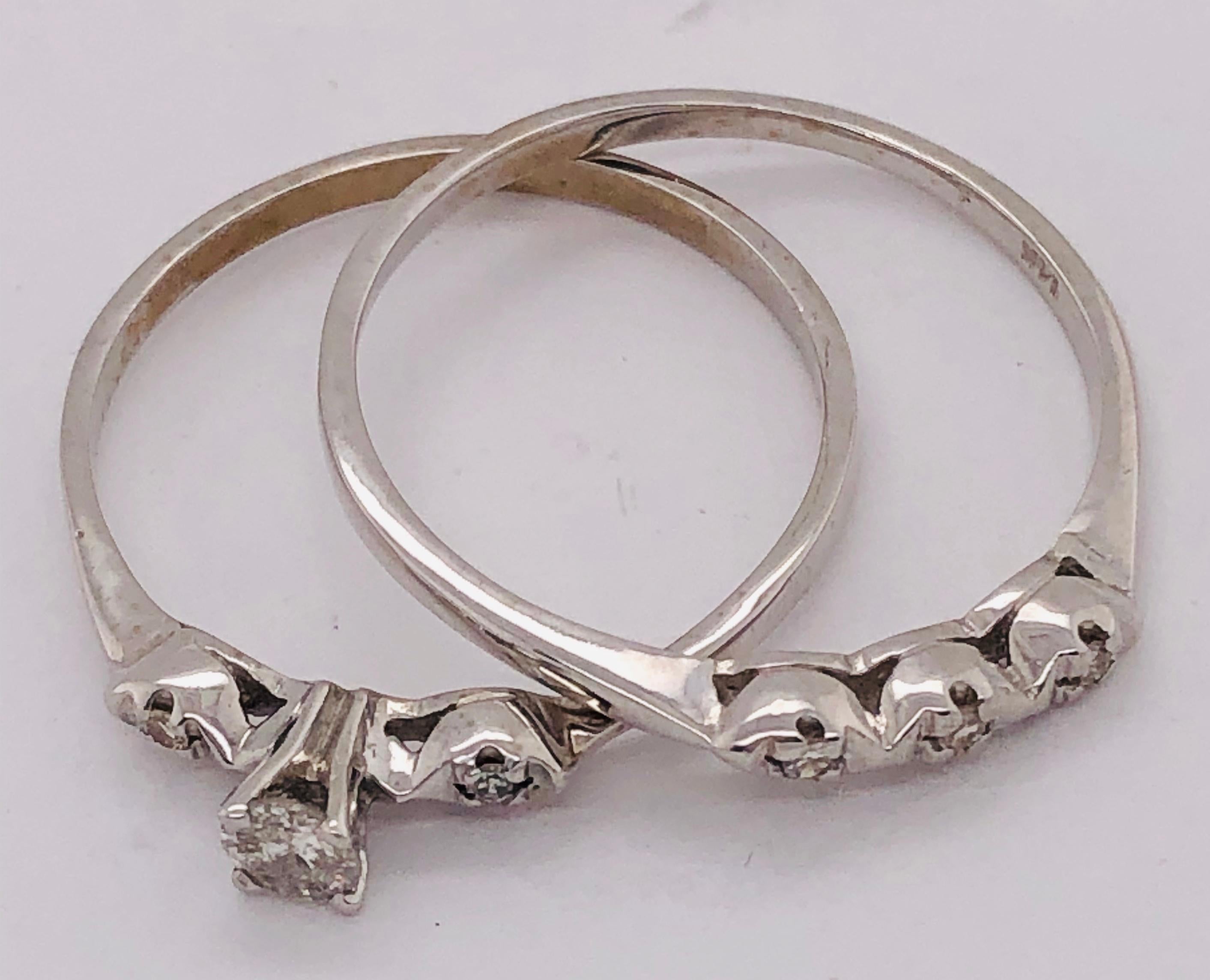 14 Karat White Gold Diamond Two-Piece Set Ring Wedding Engagement Band In Good Condition For Sale In Stamford, CT