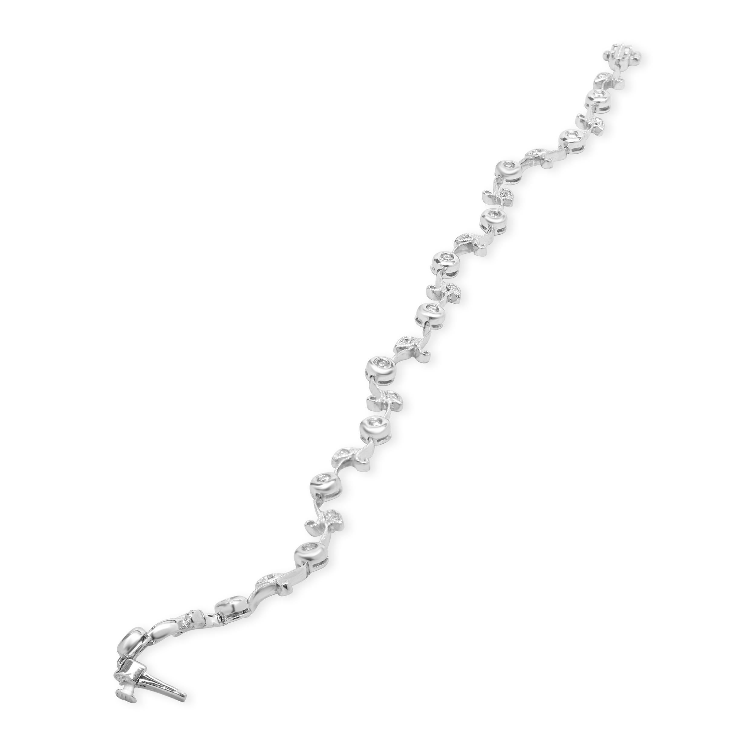 Taglio rotondo Bracciale in linea con diamanti in oro bianco 14 kt. in vendita