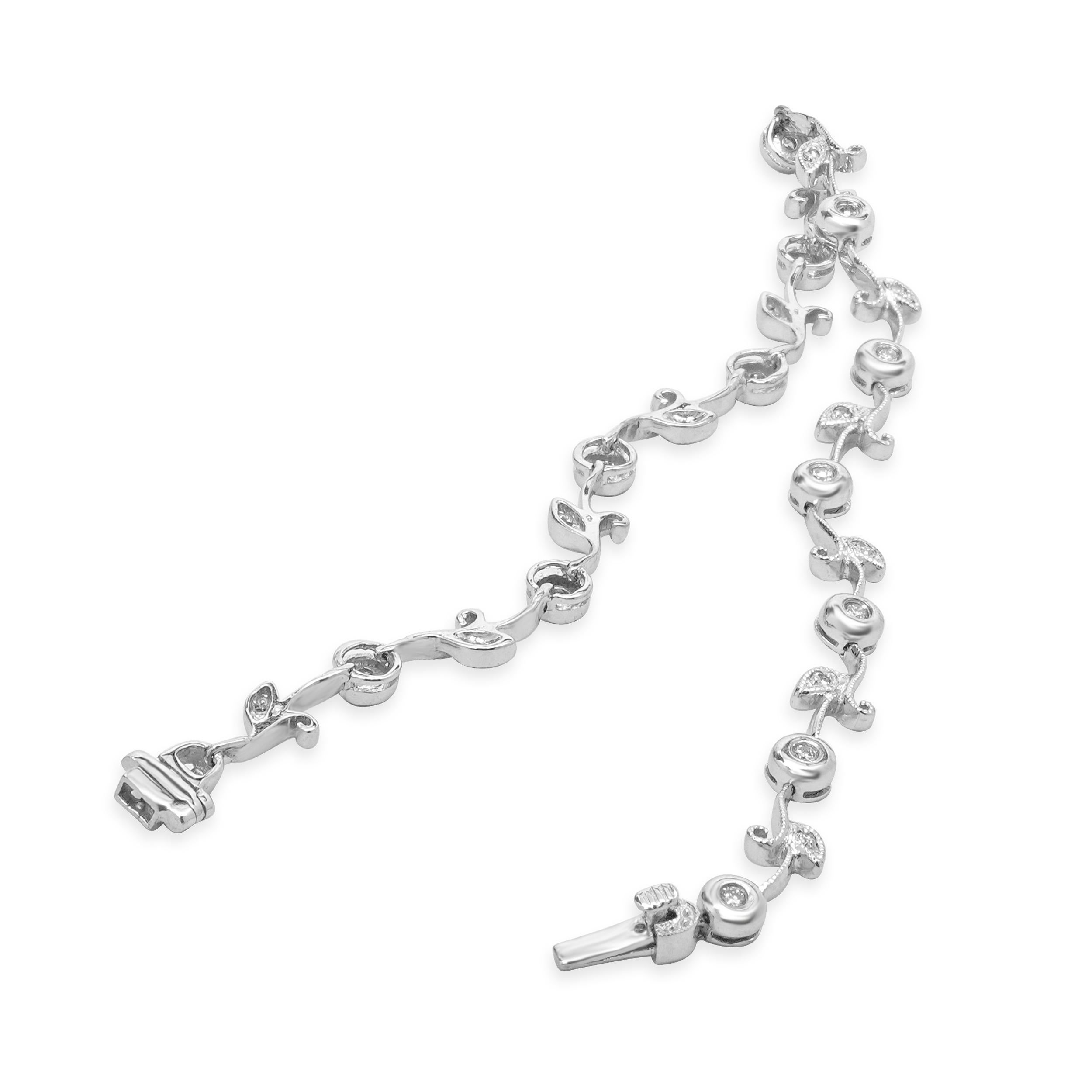Bracciale in linea con diamanti in oro bianco 14 kt. In condizioni ottime in vendita a Scottsdale, AZ