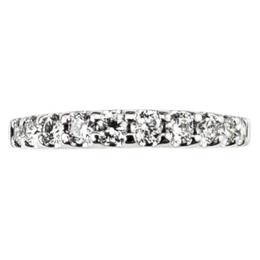 14 Karat White Gold Diamond Wedding Anniversary Band Ring Size 8 #24995 en vente