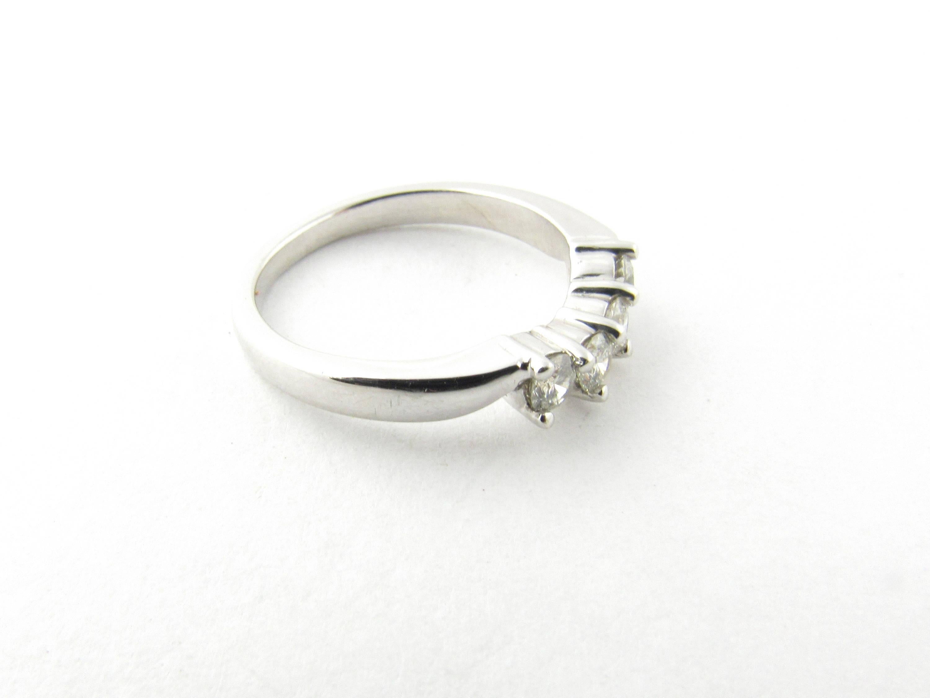 Women's 14 Karat White Gold Diamond Wedding/Anniversary Ring