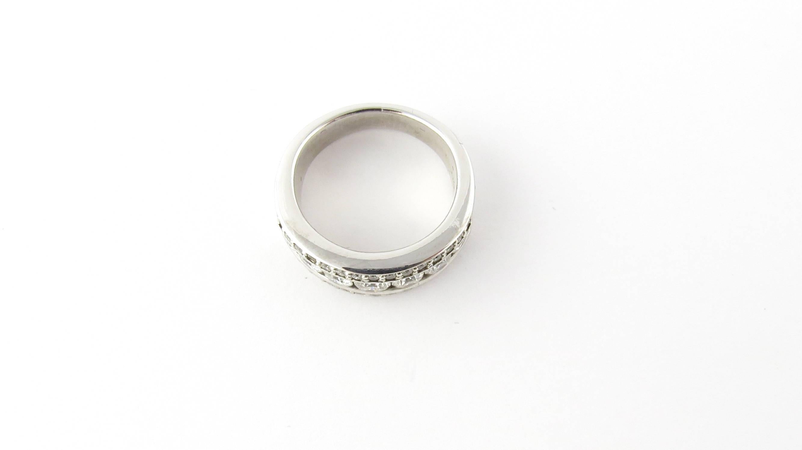Women's 14 Karat White Gold Diamond Wedding Band For Sale
