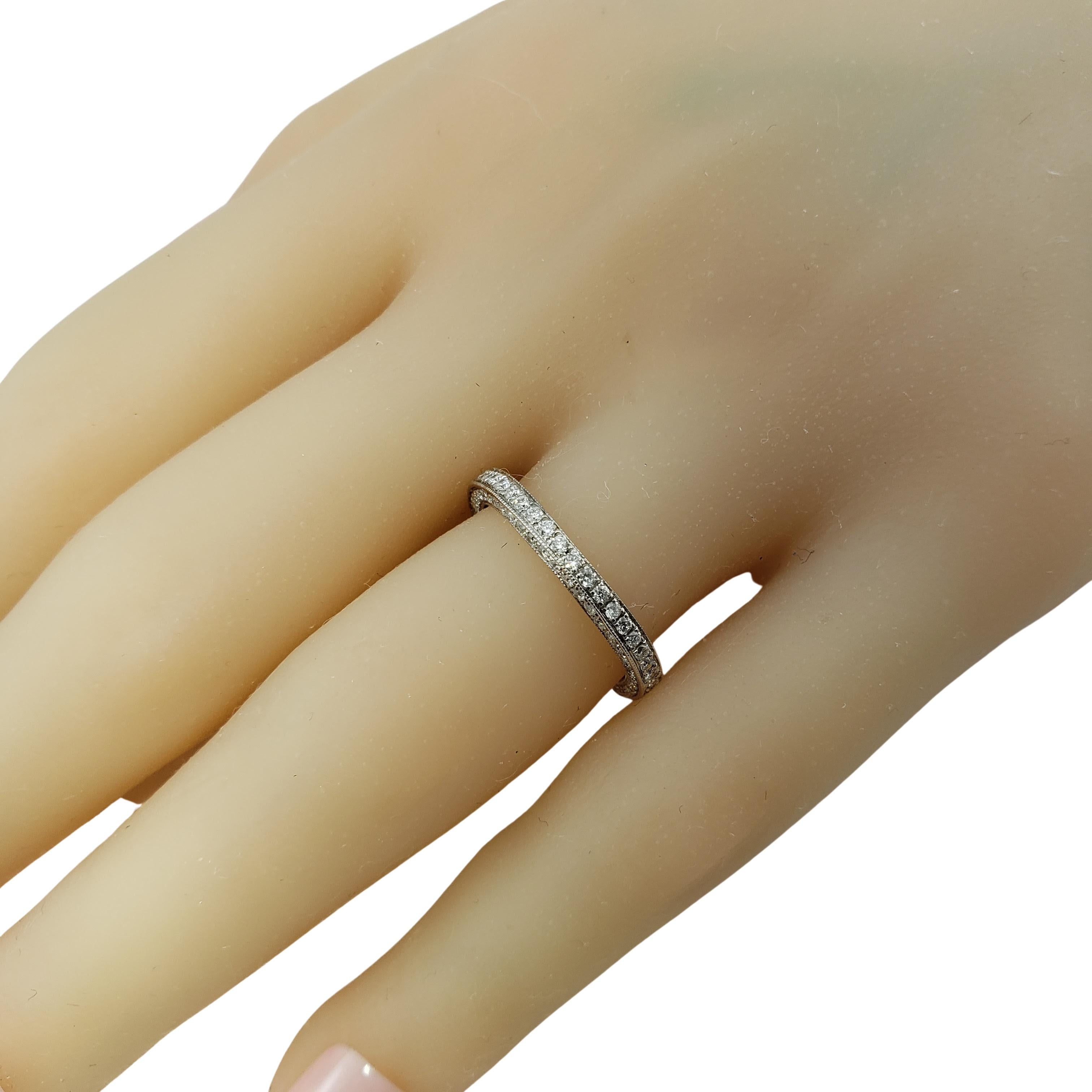 14 Karat White Gold Diamond Wedding Band Ring For Sale 4