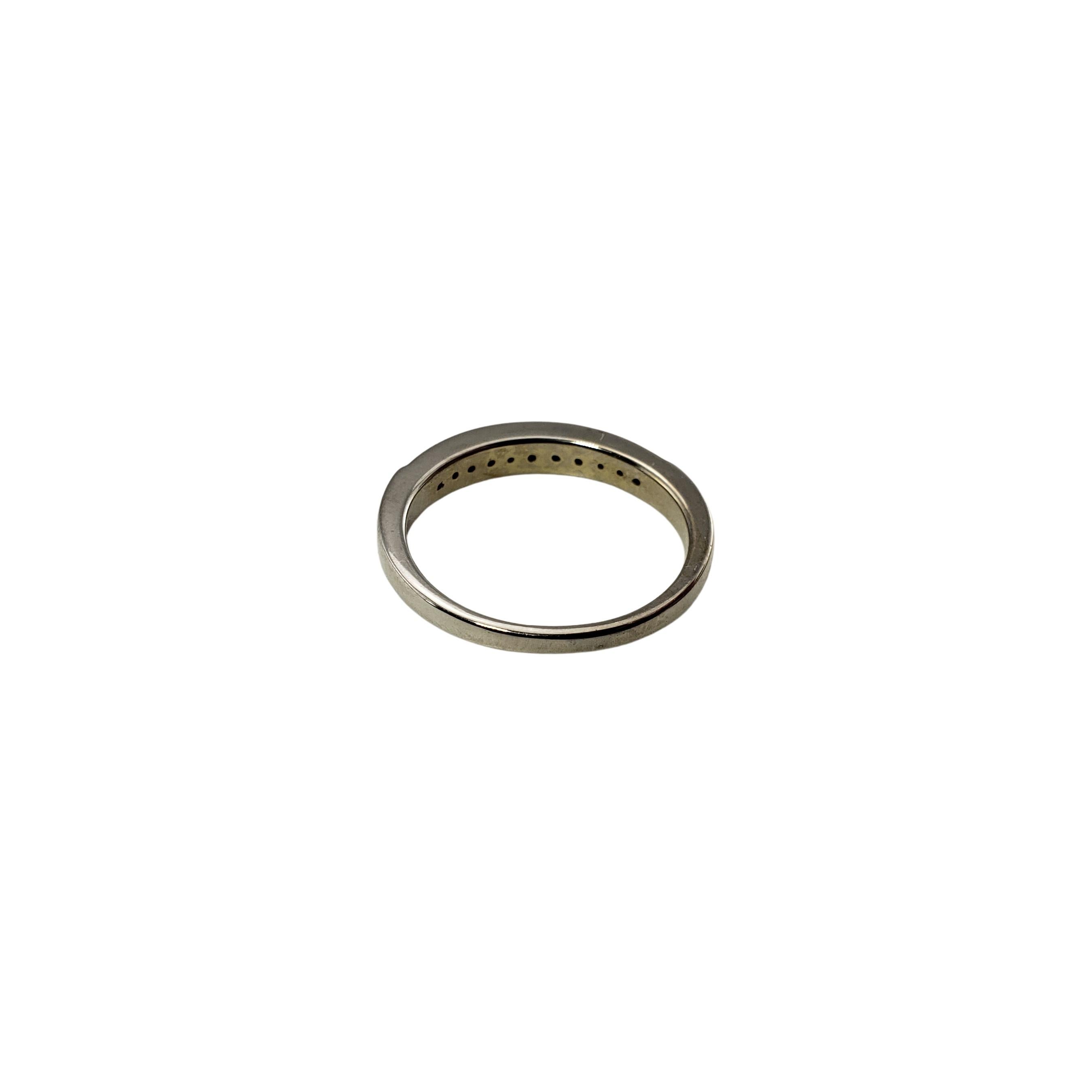 14 Karat White Gold Diamond Wedding Band Ring Size 8.5 For Sale 1