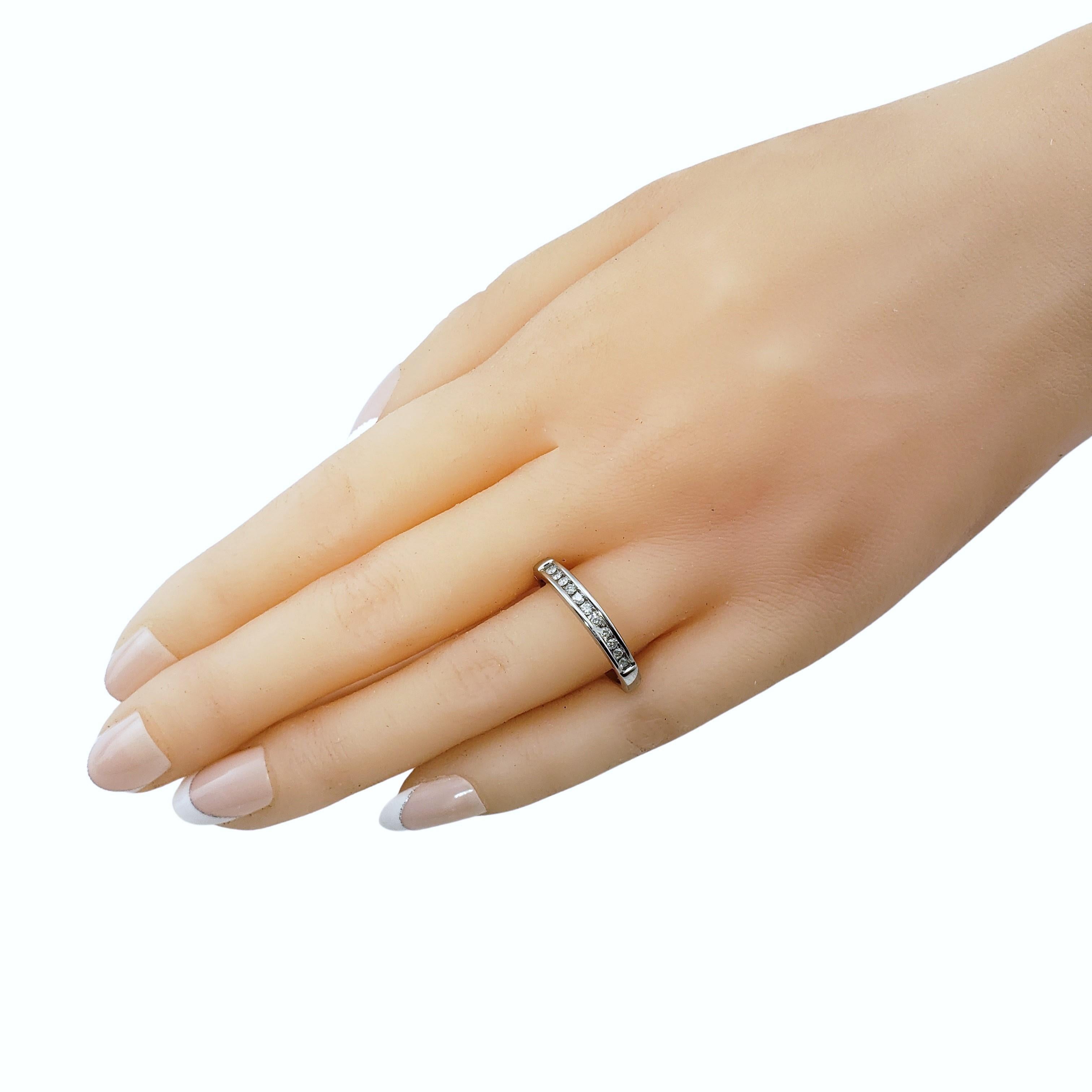 14 Karat White Gold Diamond Wedding Band Ring Size 8.5 For Sale 3