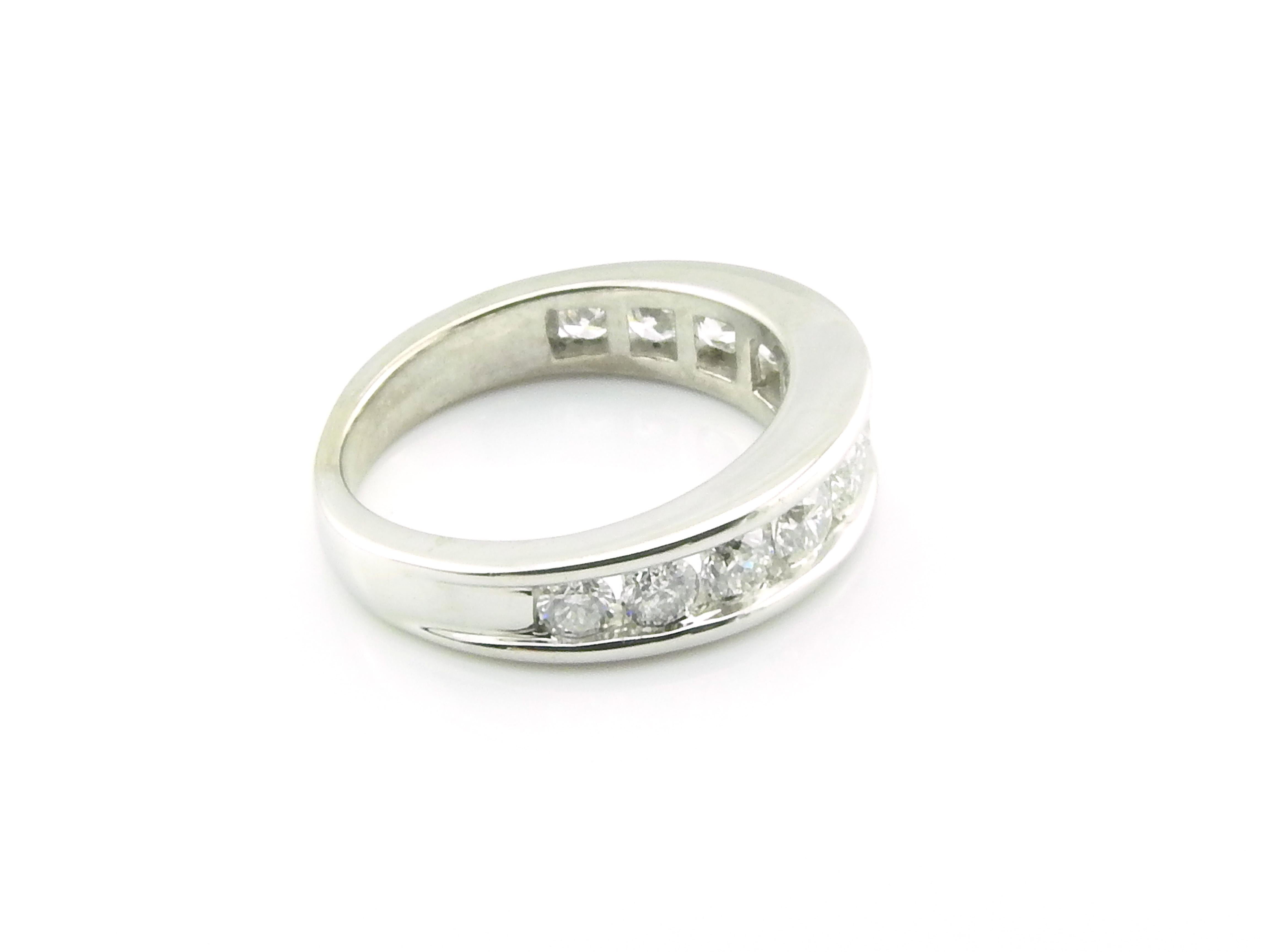 14 Karat White Gold Diamond Wedding Band Size 7.5 #5284 For Sale 1