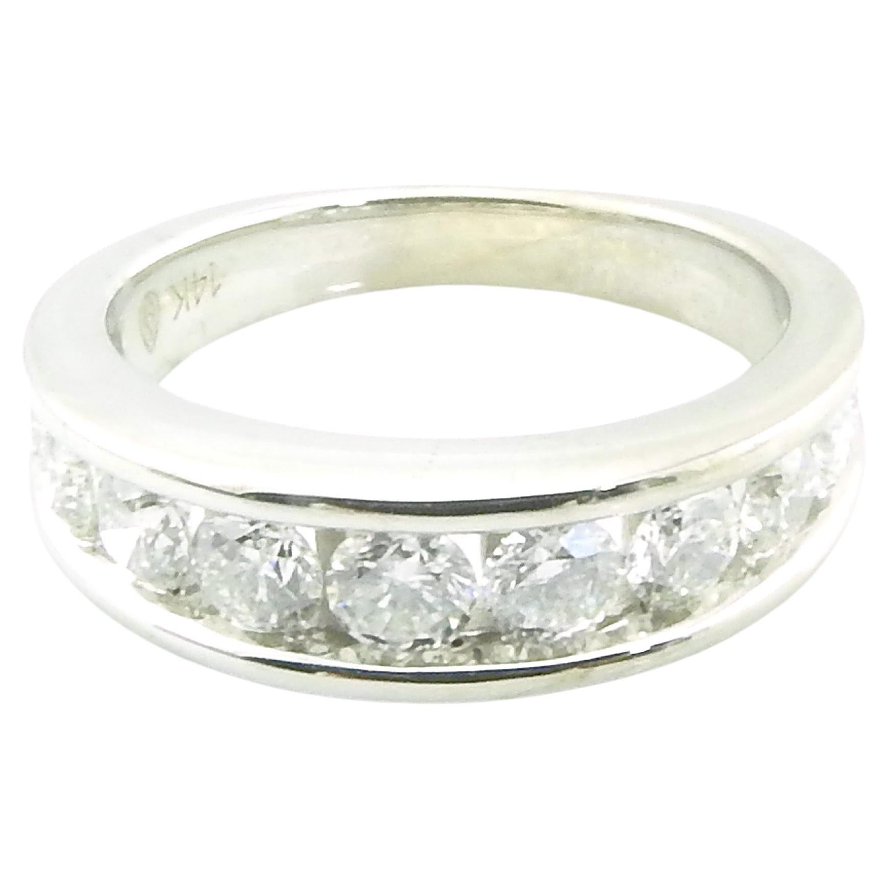 14 Karat White Gold Diamond Wedding Band Size 7.5 #5284 For Sale