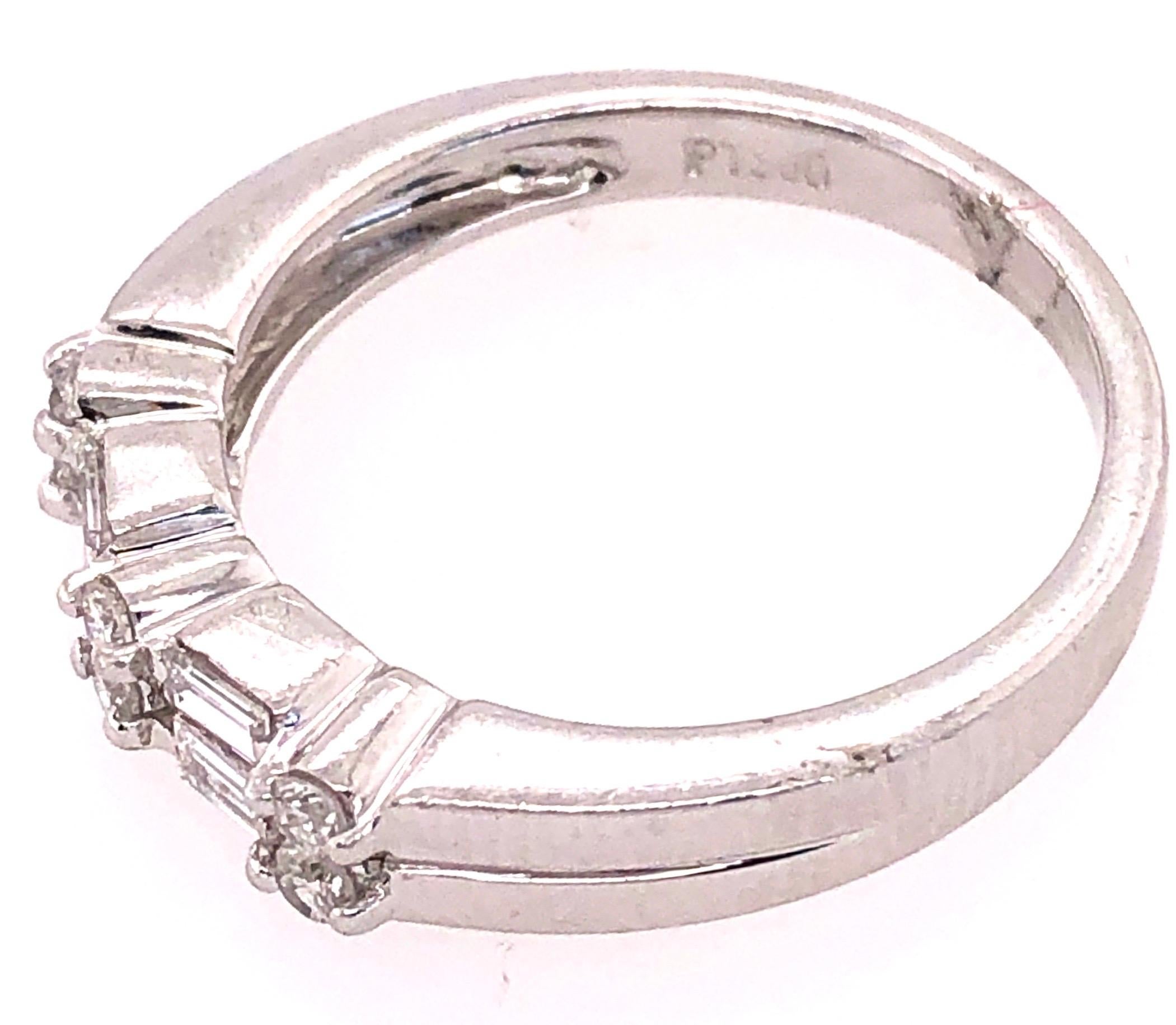14 Karat White Gold Diamond Wedding Bridal Anniversary Band Ring 0.50 TDW For Sale 1
