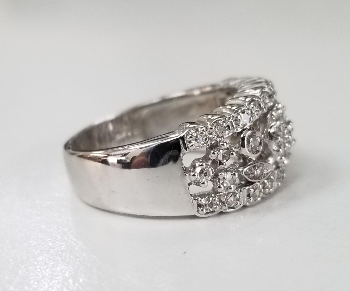 Retro 14 Karat White Gold Diamond Wedding Ring For Sale