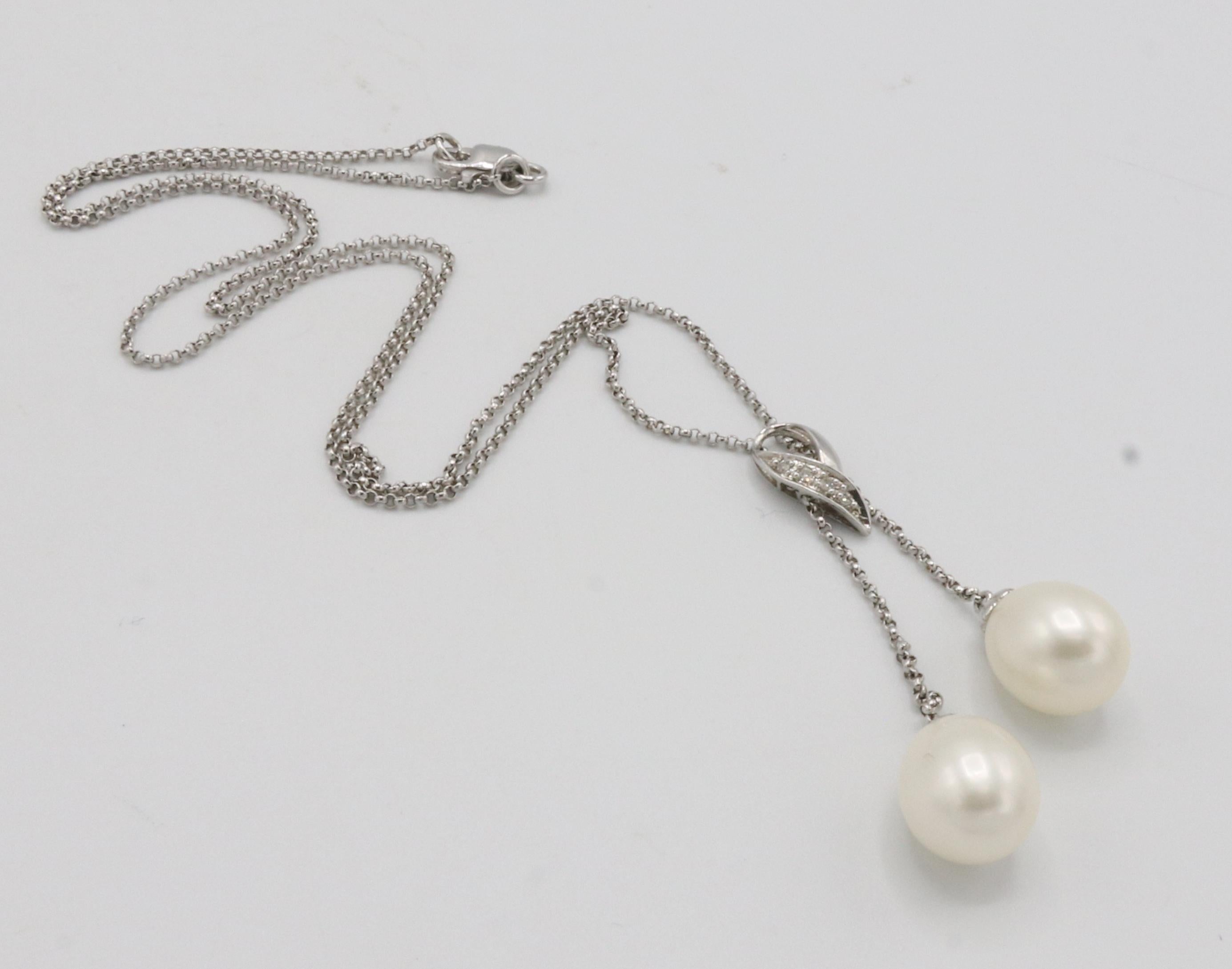 Round Cut 14 Karat White Gold Double Pearl & Natural Diamond Dangle Drop Necklace For Sale
