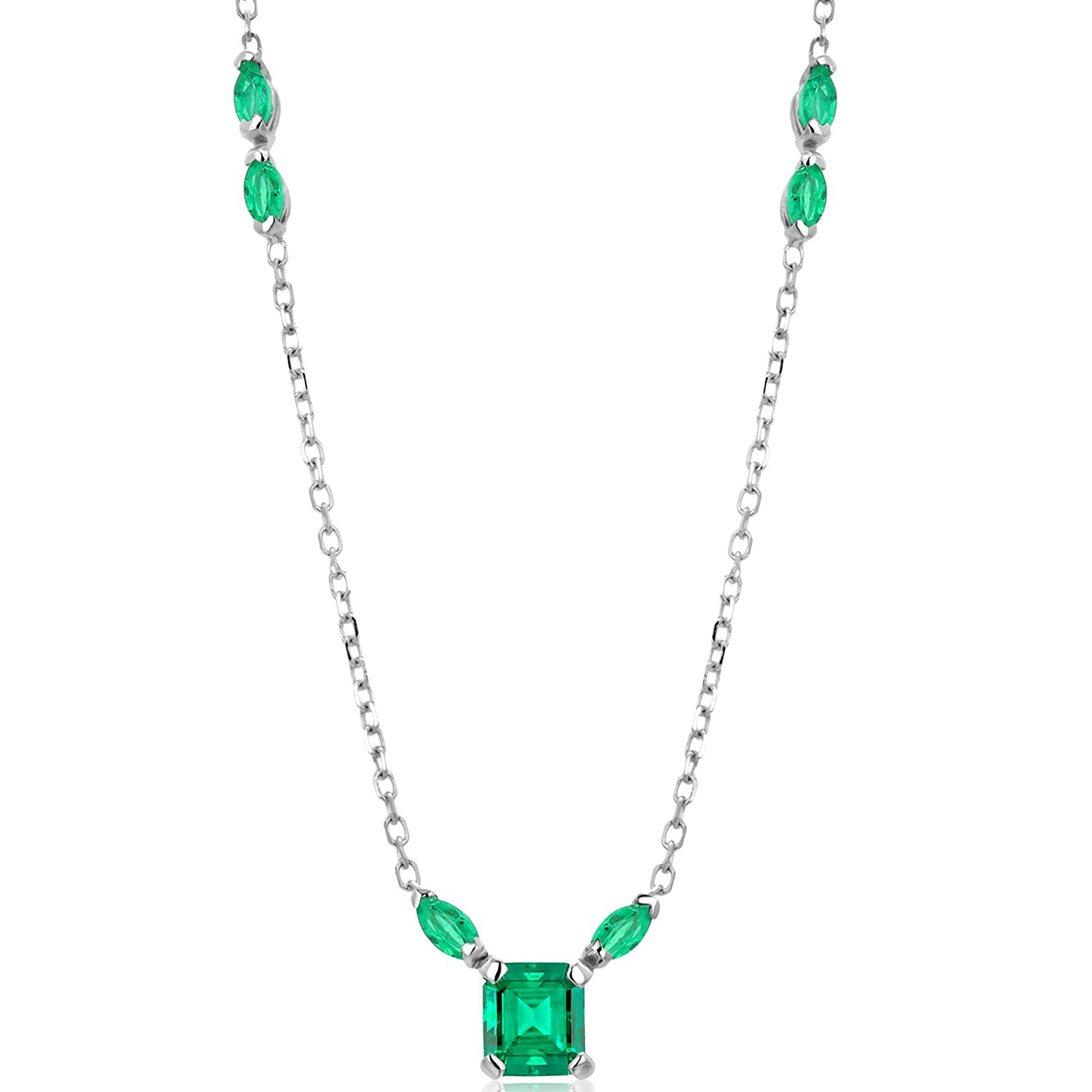 14 Karat White Gold Drop Necklace Colombian Emerald Centerpiece Marquise Emerald In New Condition For Sale In New York, NY