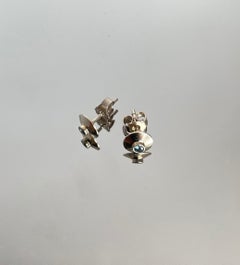 14 Karat White Gold Earrings “Saturn” with Sapphire