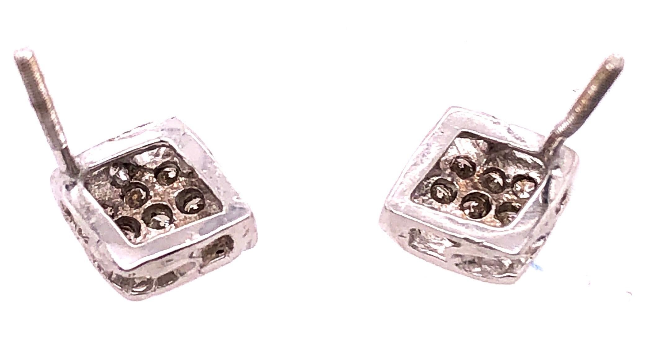 Modern 14 Karat White Gold Earrings with Round Diamonds 0.20 TDW For Sale
