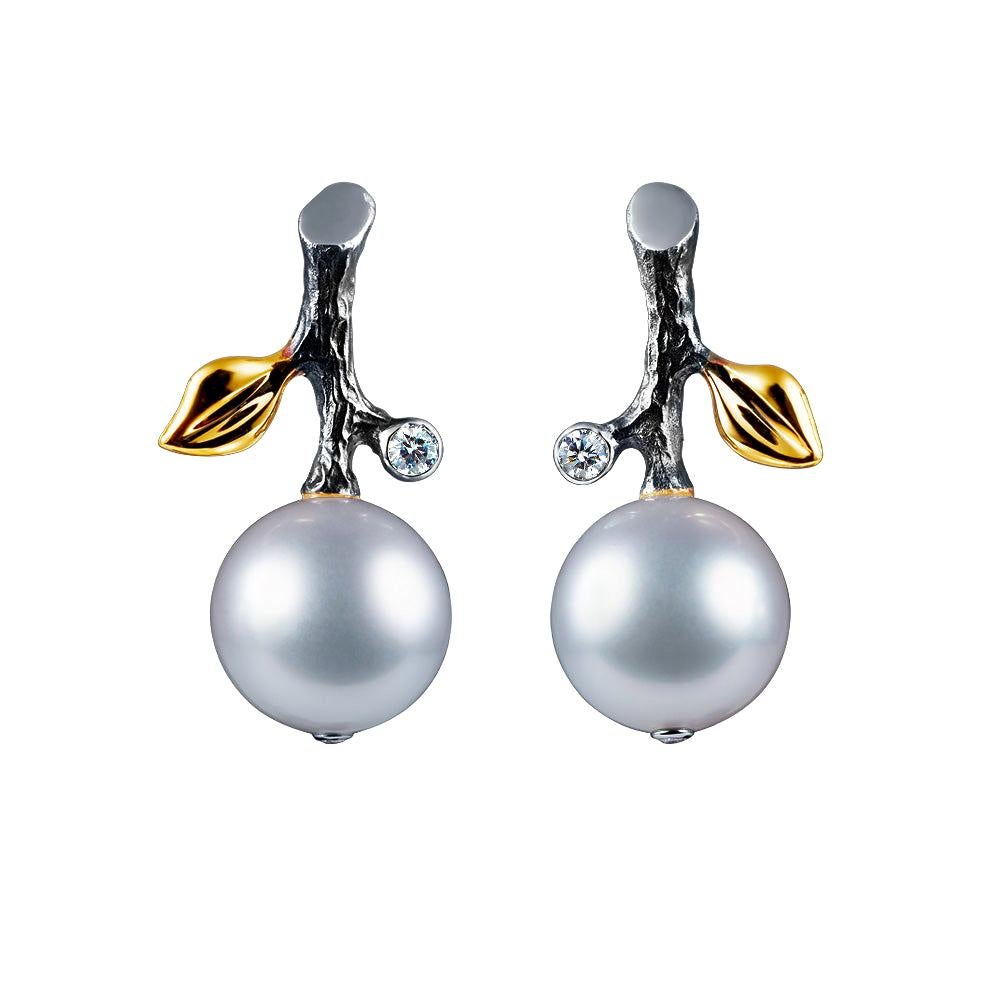 14 Karat White Gold Earrings with White South Sea Pearl and Diamond For Sale