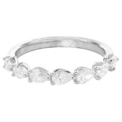 Bande de diamants en or blanc 14 carats taille poire Est-Ouest
