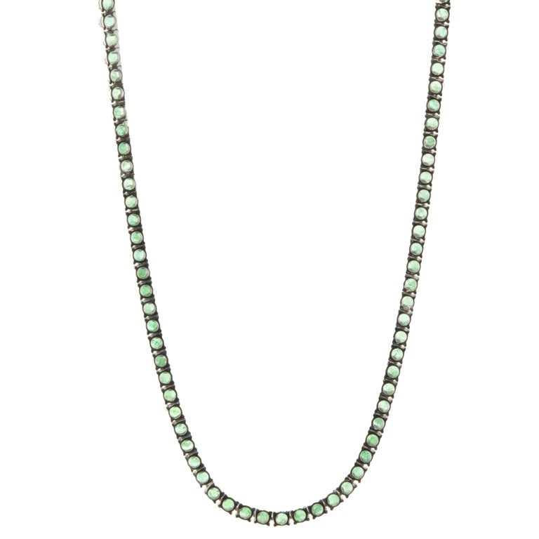 14 Karat White Gold Emerald Adjustable Choker Necklace For Sale at 1stDibs