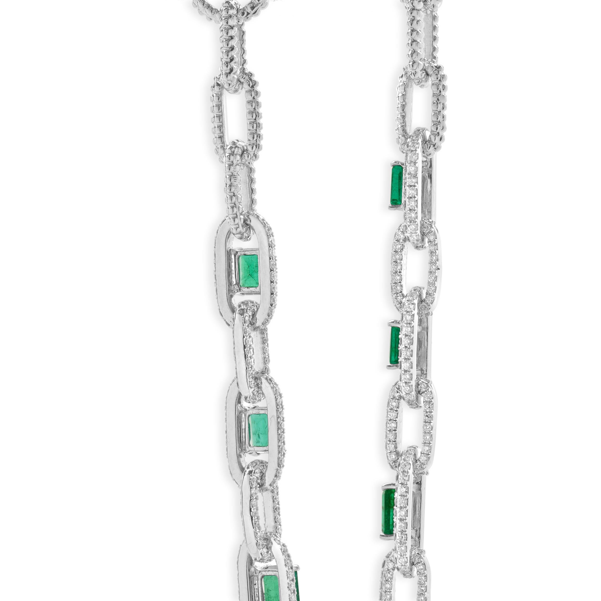 14 Karat White Gold Emerald and Diamond Oval Link Necklace In Excellent Condition For Sale In Scottsdale, AZ