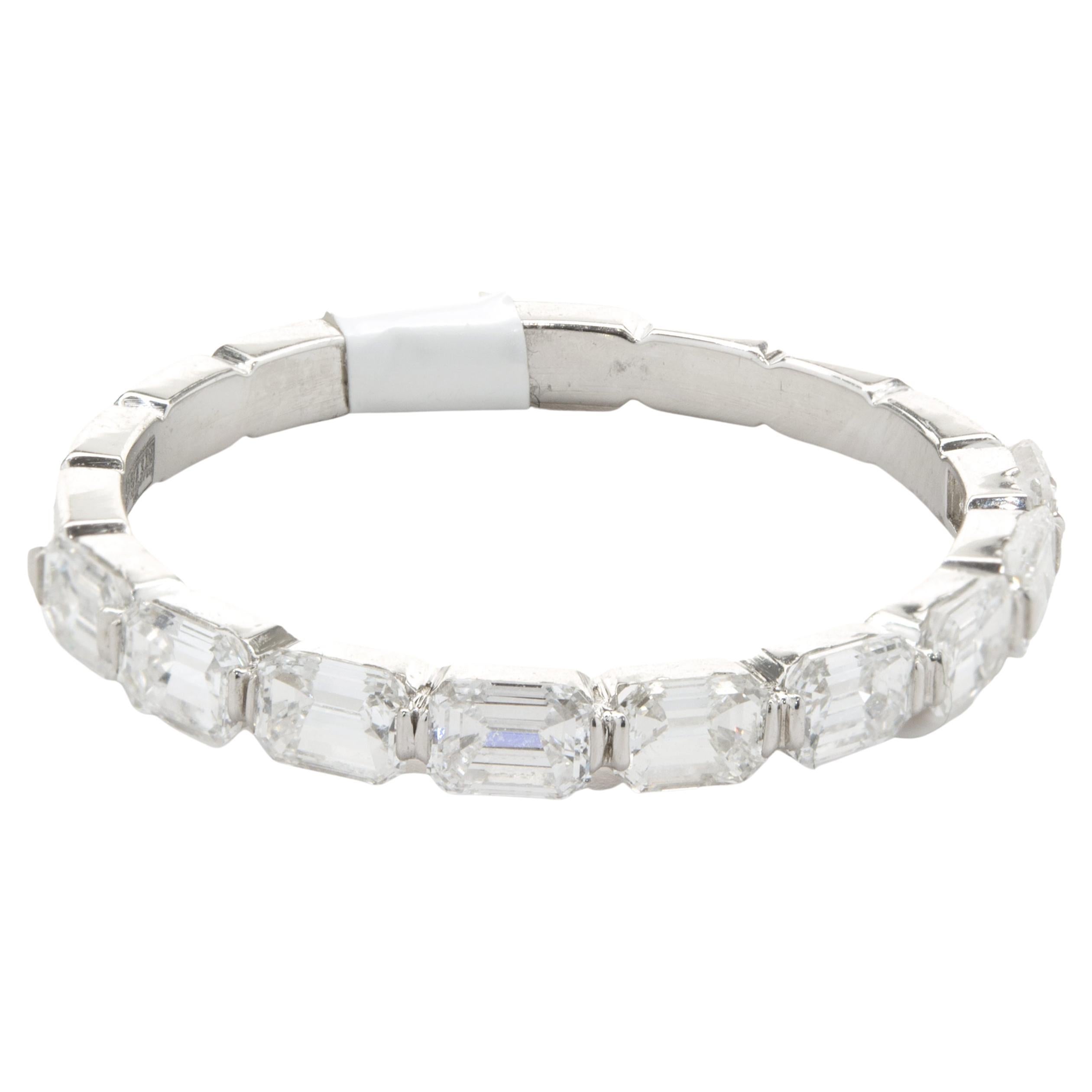 Bracelet en or blanc 14 carats avec diamants taille émeraude