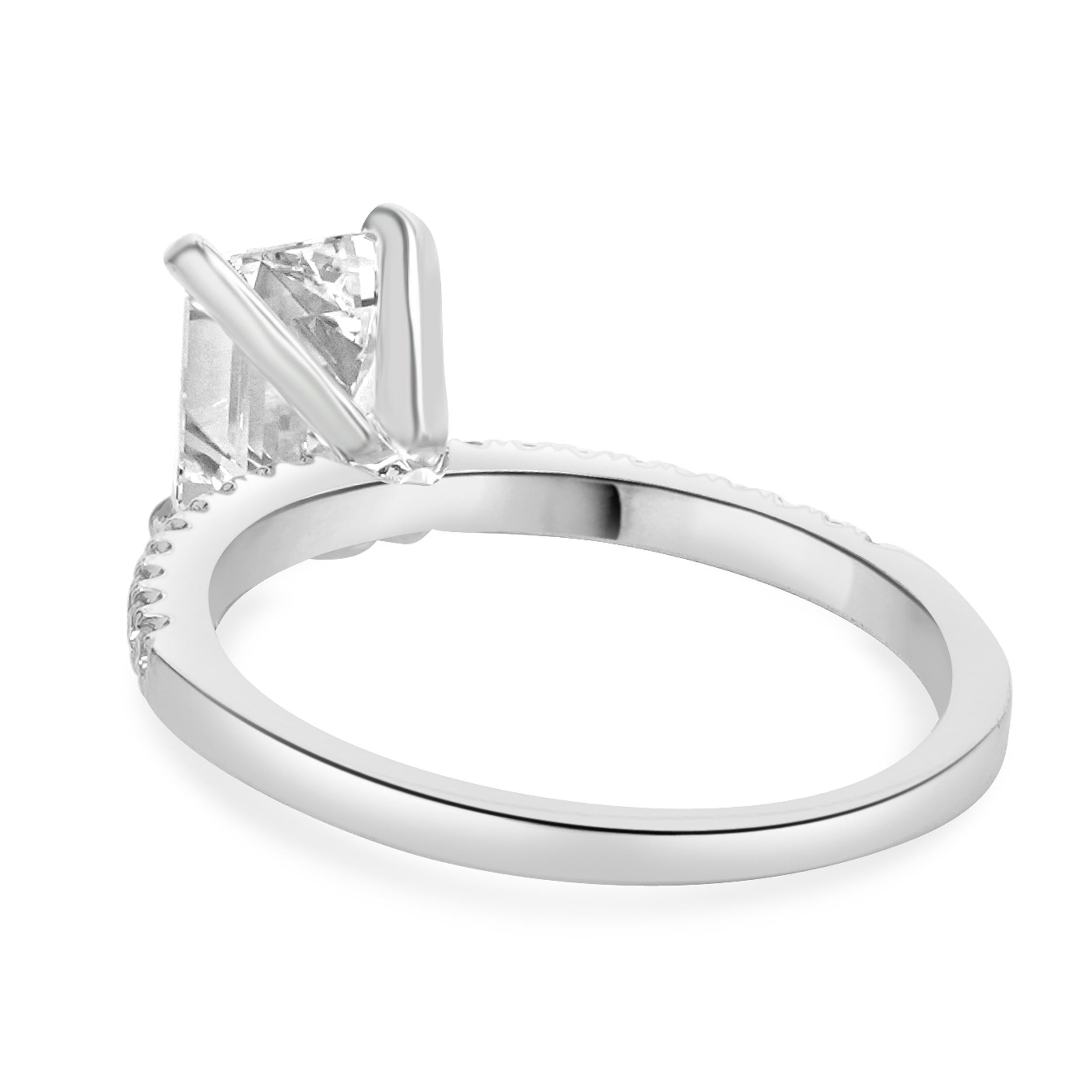 14 Karat White Gold Emerald Cut Diamond Engagement Ring In Excellent Condition In Scottsdale, AZ