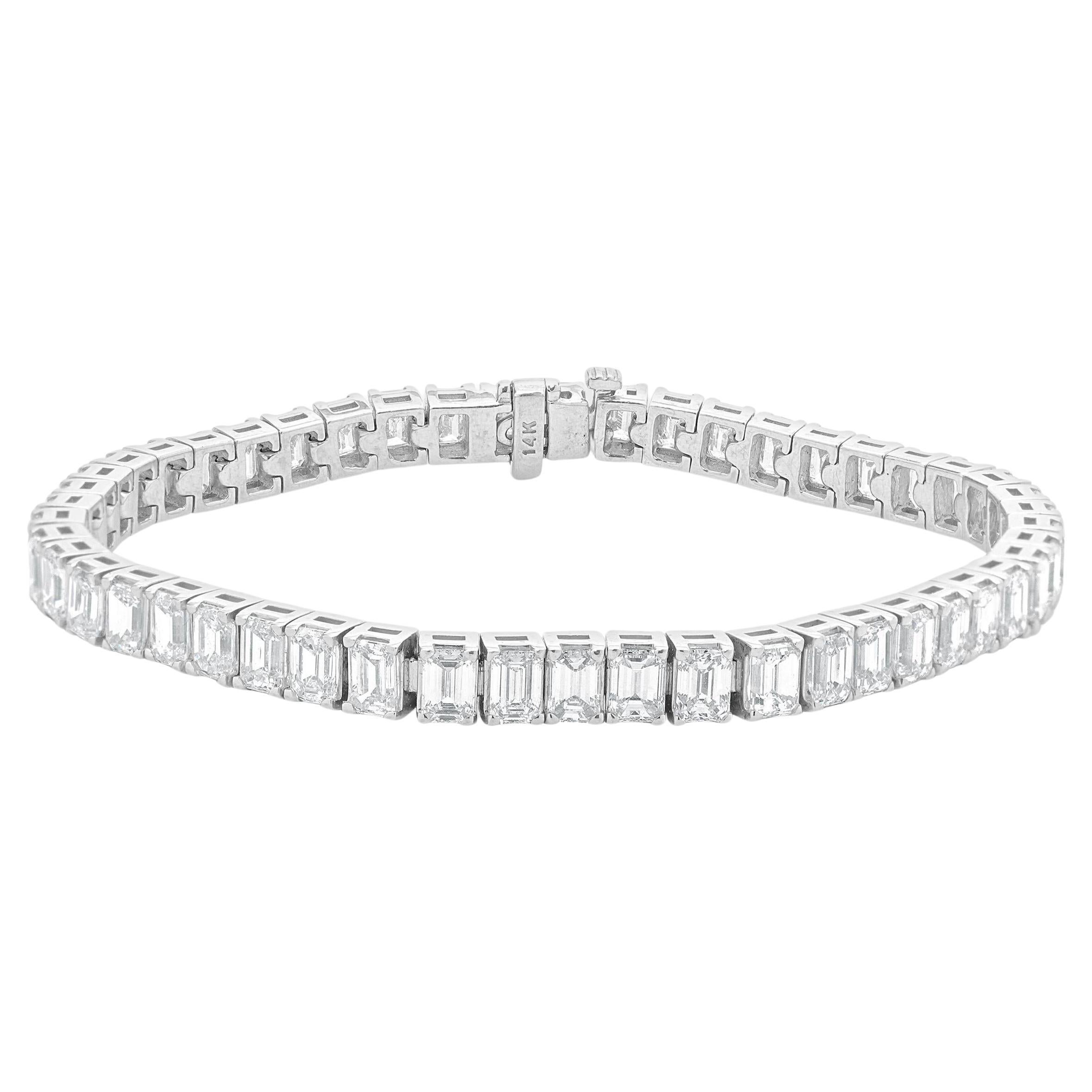 14 Karat White Gold Emerald Cut Diamond Tennis Bracelet