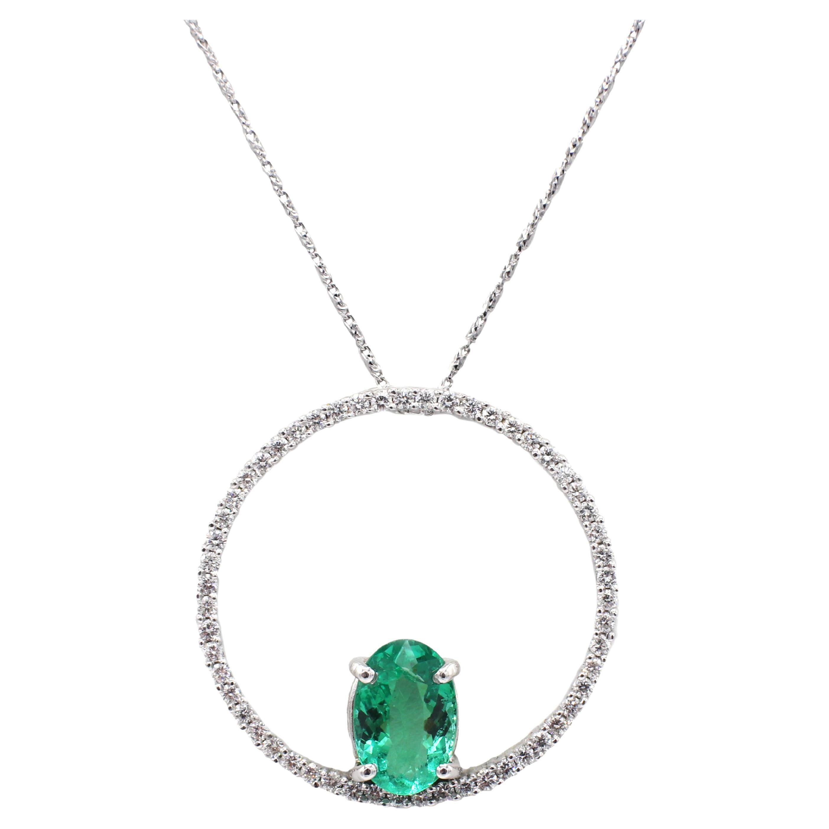 14 Karat White Gold Emerald & Natural Diamond Circle Pendant Drop Necklace