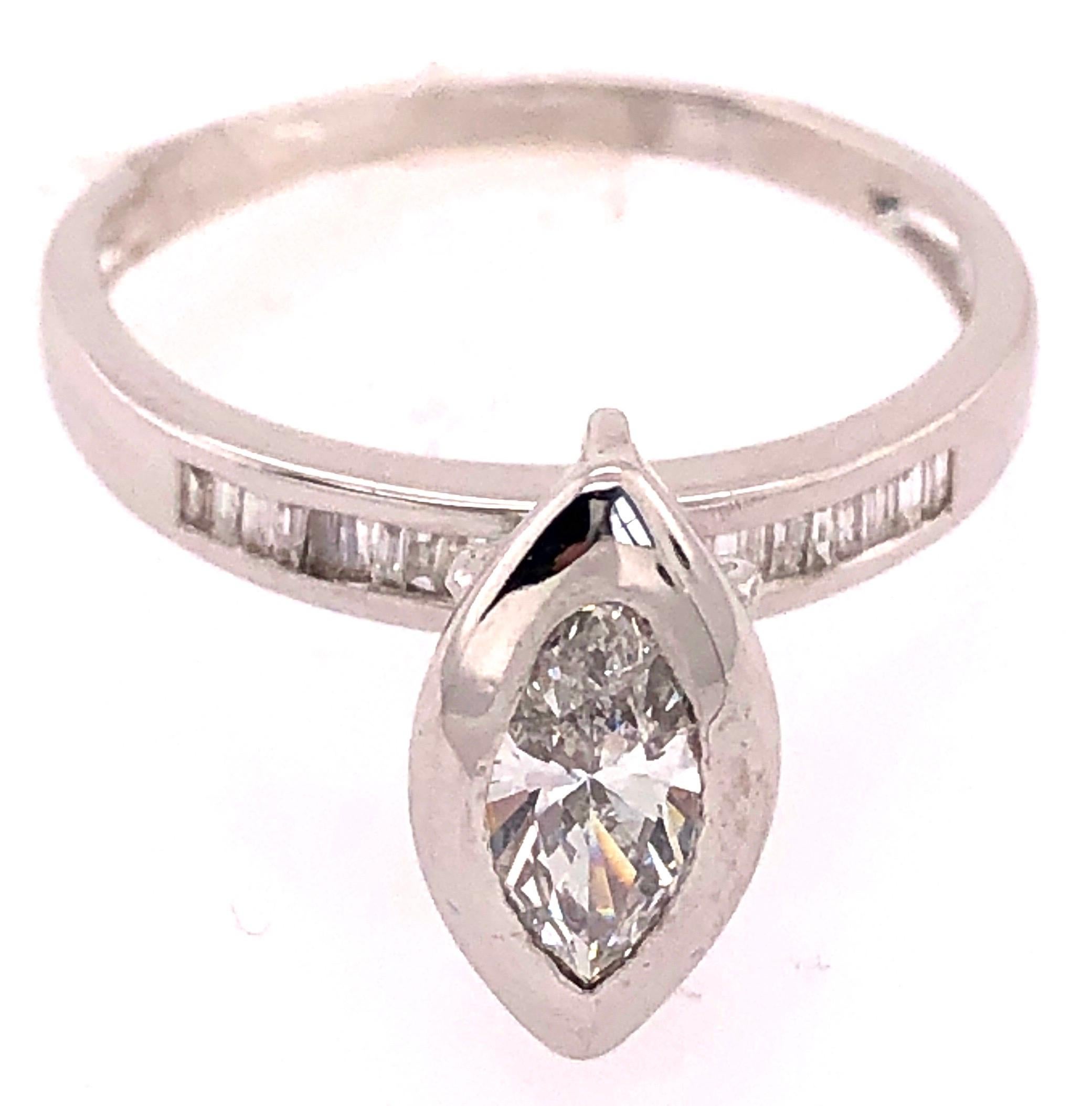 Women's or Men's 14 Karat White Gold Engagement Ring 1.10 Total Diamond Weight For Sale