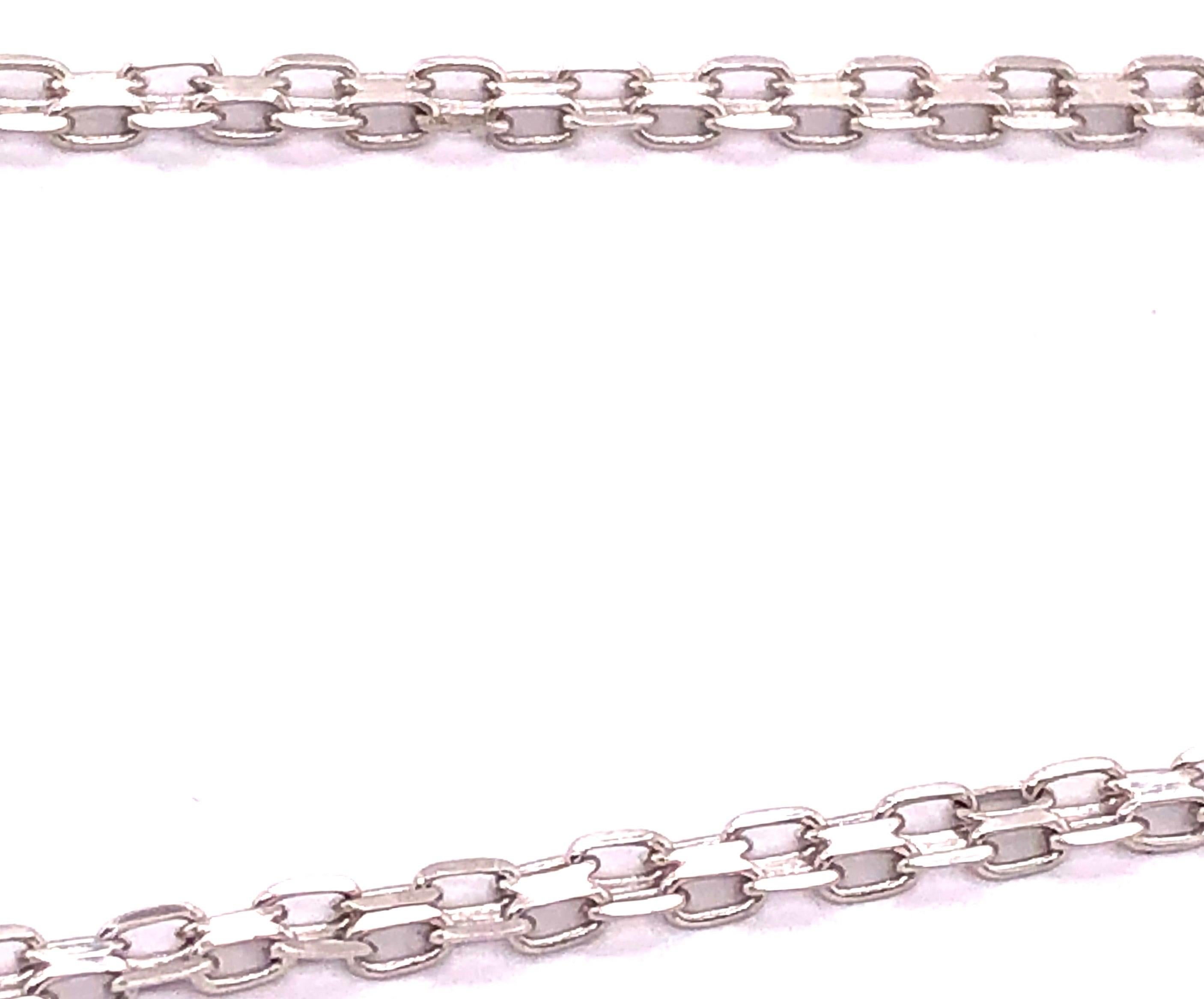 Taille ronde Collier à maillons fantaisie en or blanc 14 carats avec pendentif en diamants soudés en vente
