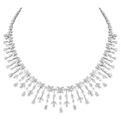 14 Karat Weißgold Fancy Form-Diamant-Halskette mit Ohrringen