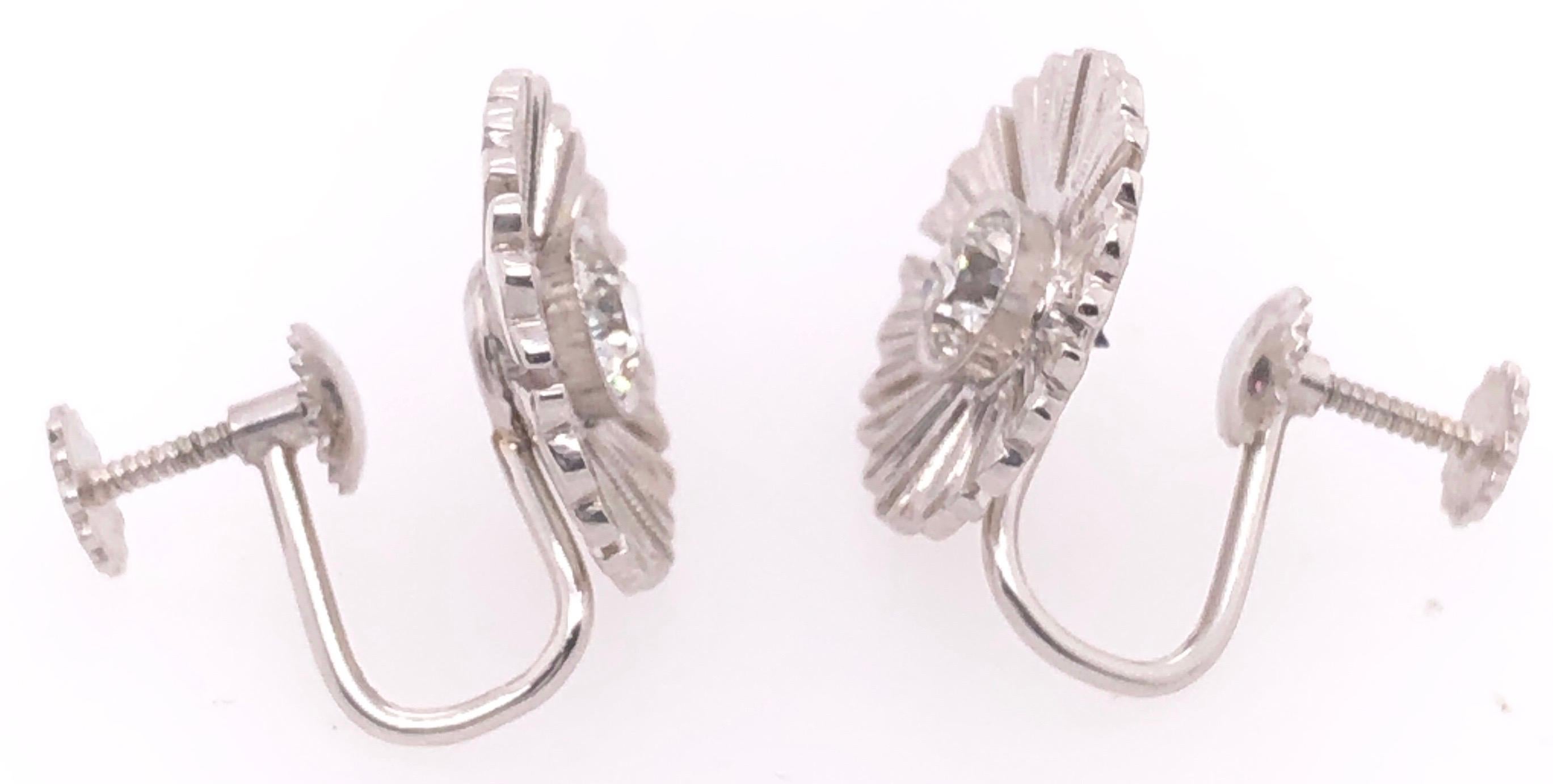 14 Karat Weißgold Mode-Ohrringe ohne Pierce mit Diamanten (Moderne) im Angebot