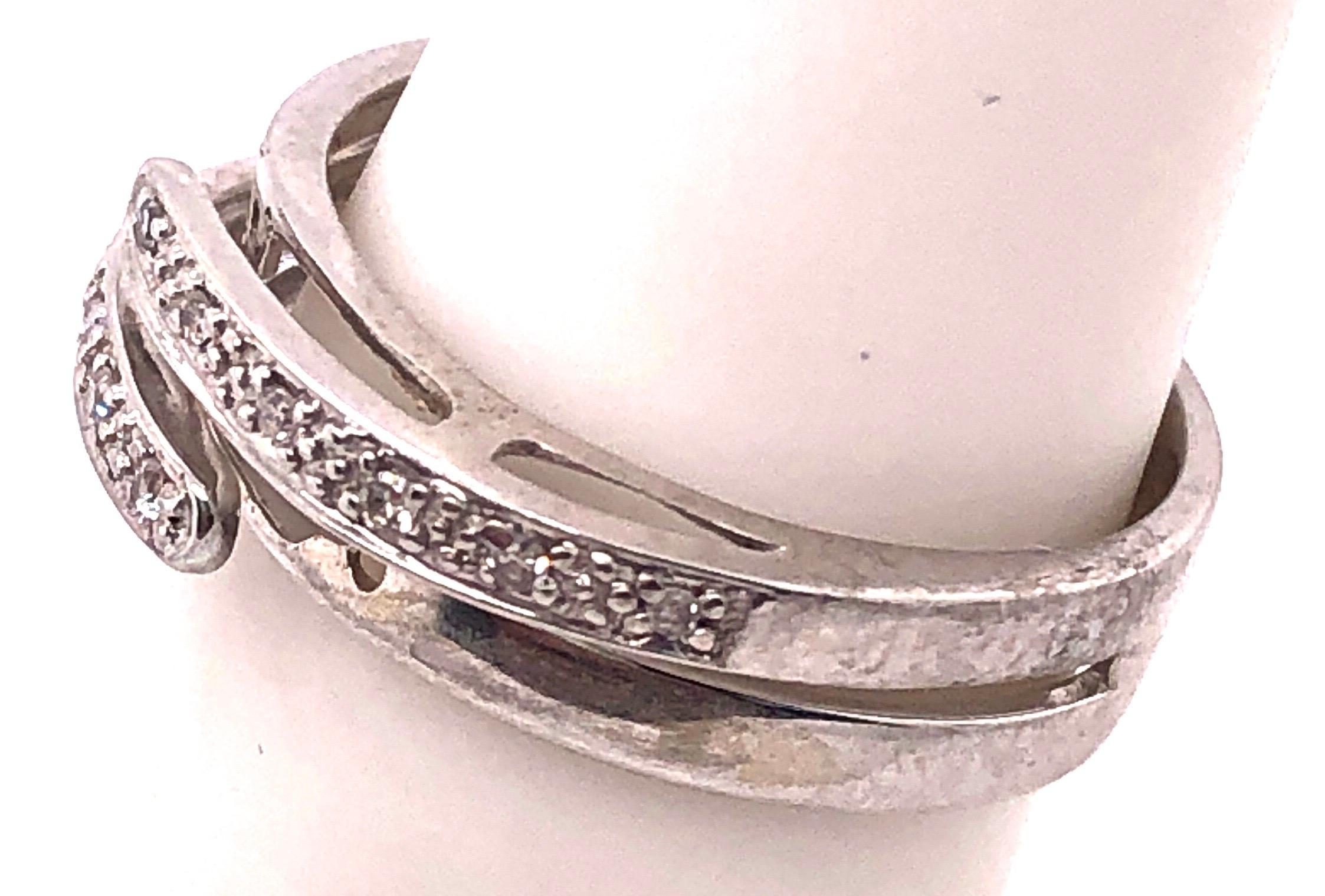 14 Karat White Gold Fashion Ring Band with Diamonds 0.25 TDW In Good Condition For Sale In Stamford, CT