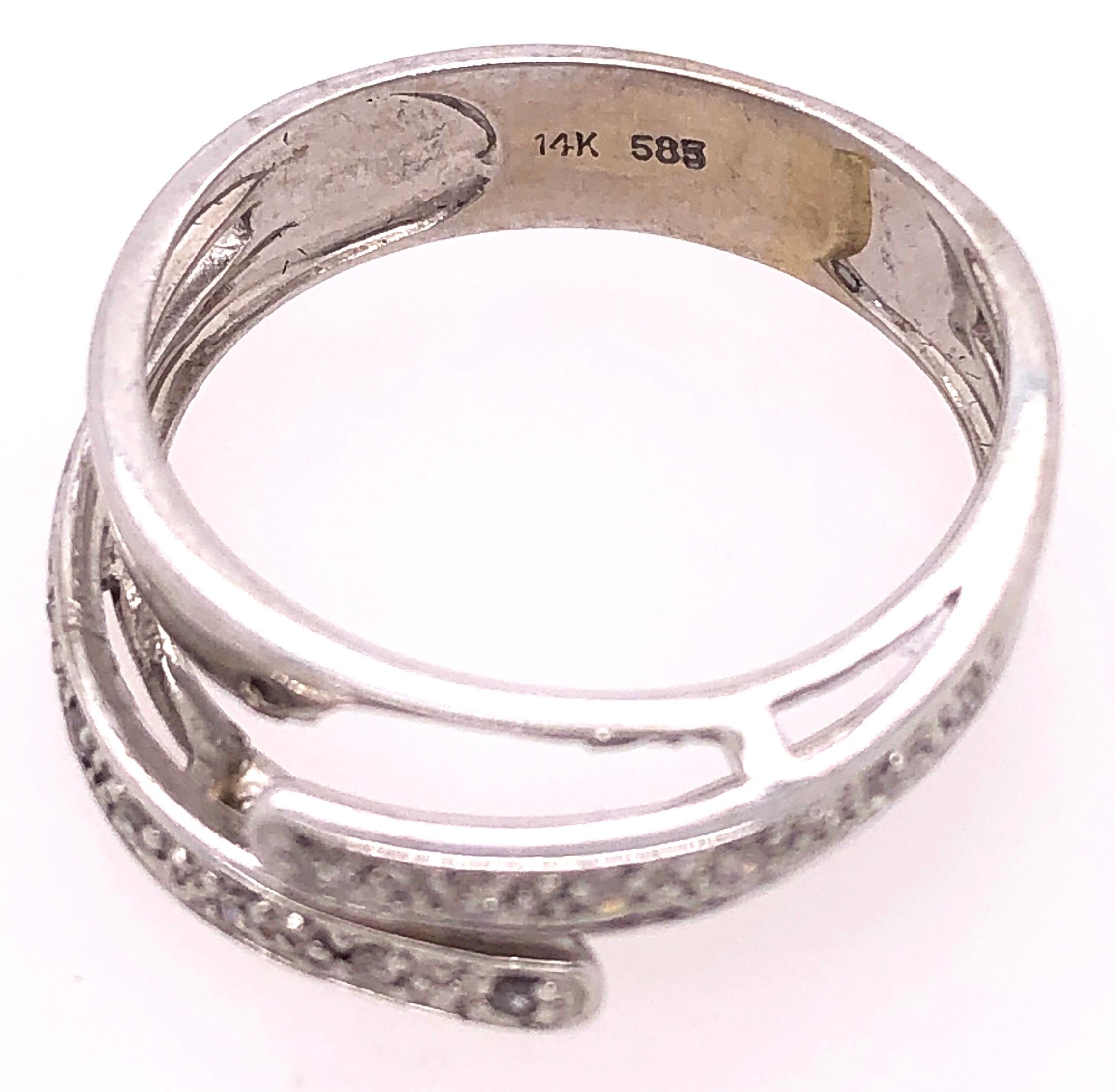 Women's or Men's 14 Karat White Gold Fashion Ring Band with Diamonds 0.25 TDW For Sale