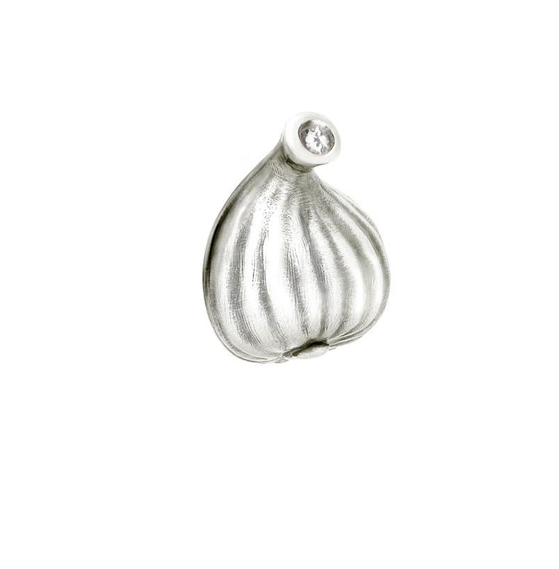This Fig charm is made of 14 karat white gold and features a small round diamond. The collection was featured in Vogue UA and only uses top-quality natural diamonds from the German gem company, which has been in the market since the 19th