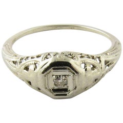 Vintage 14 Karat White Gold Filagree Diamond Ring