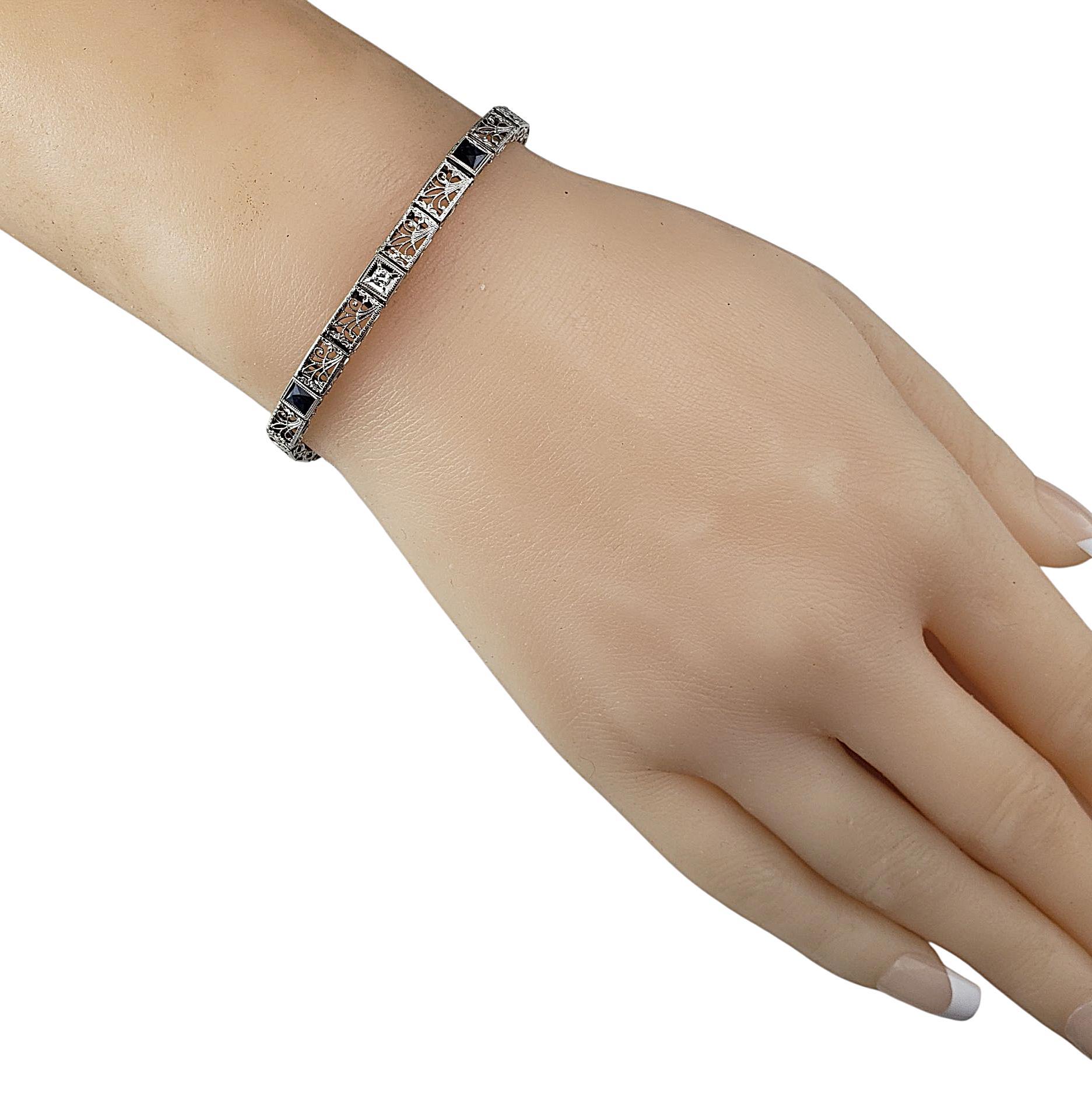 14 Karat White Gold Filigree and Diamond Bracelet #21889 in vendita 1