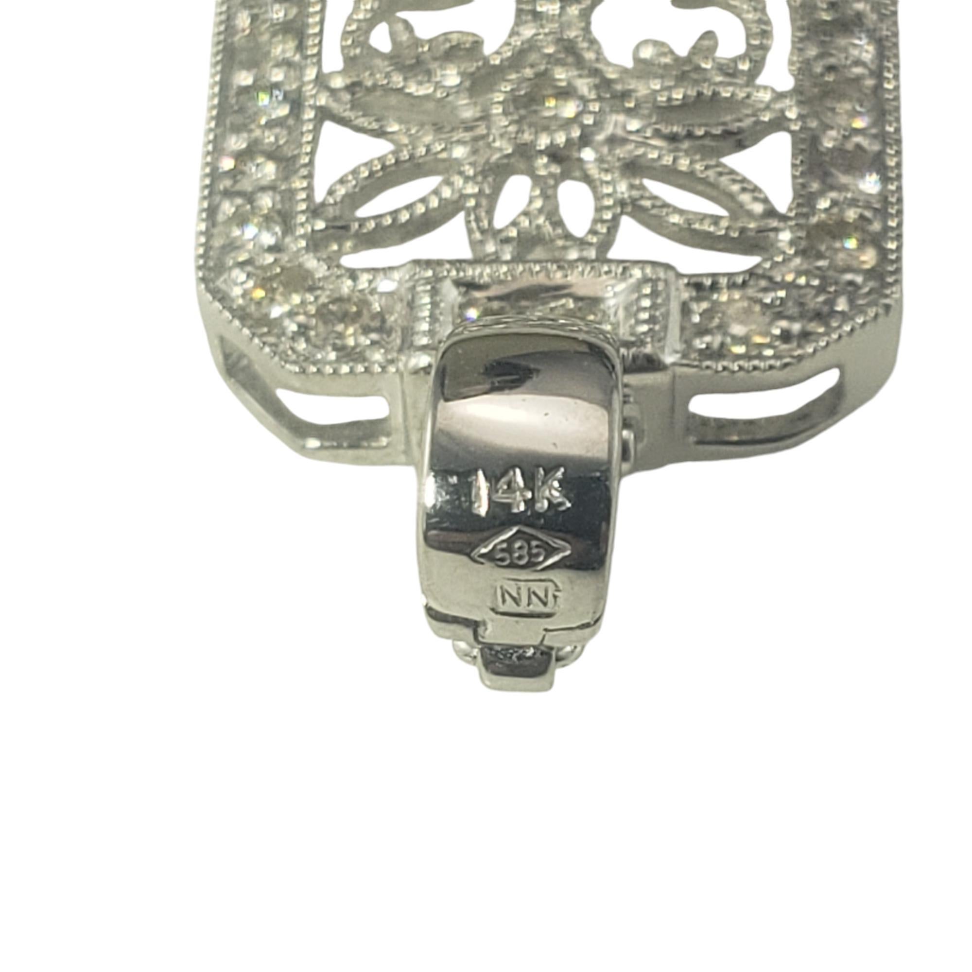 Ciondolo in oro bianco 14 carati con filigrana e diamanti #19458 in vendita 2