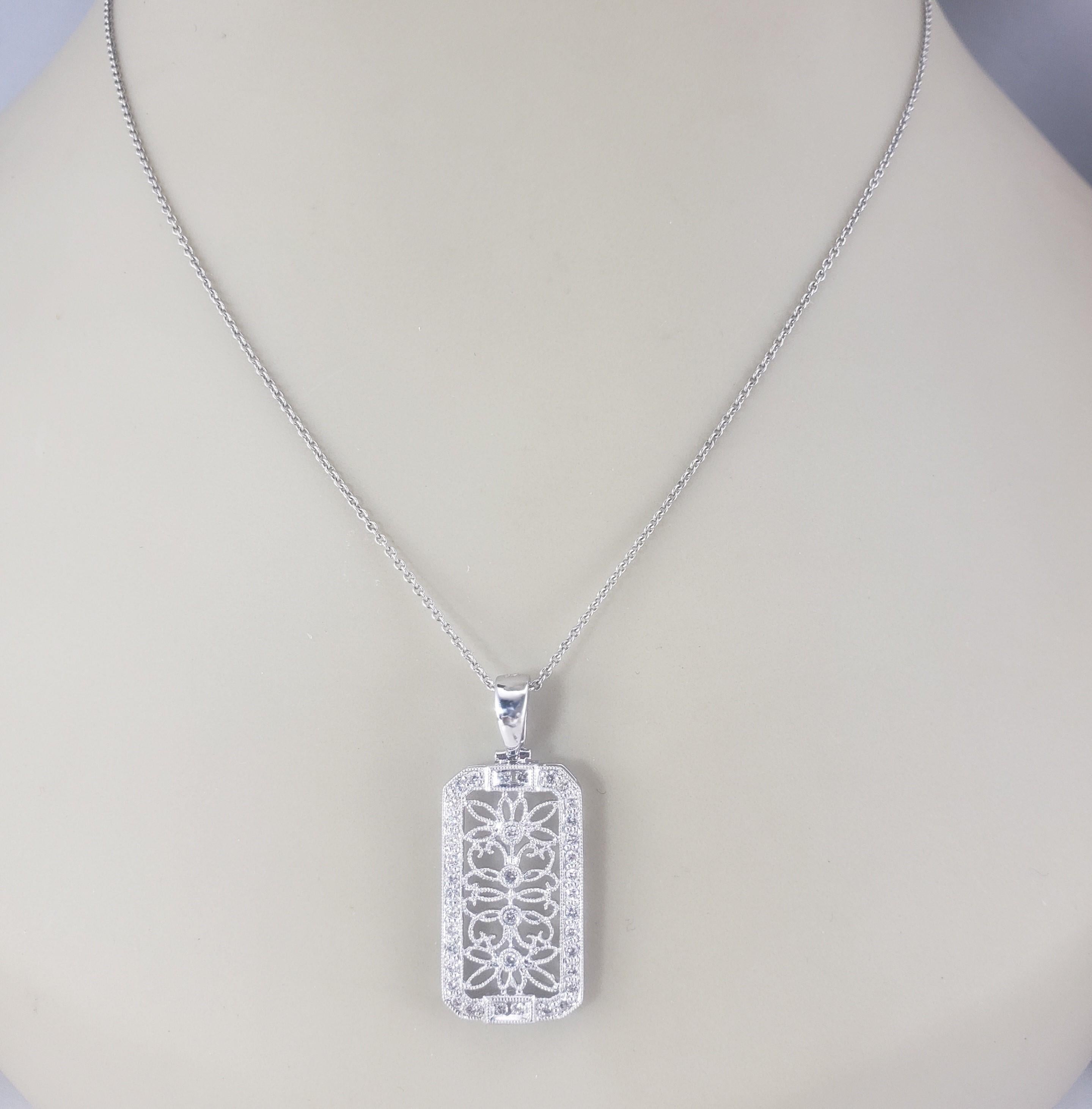 Ciondolo in oro bianco 14 carati con filigrana e diamanti #19458 in vendita 3