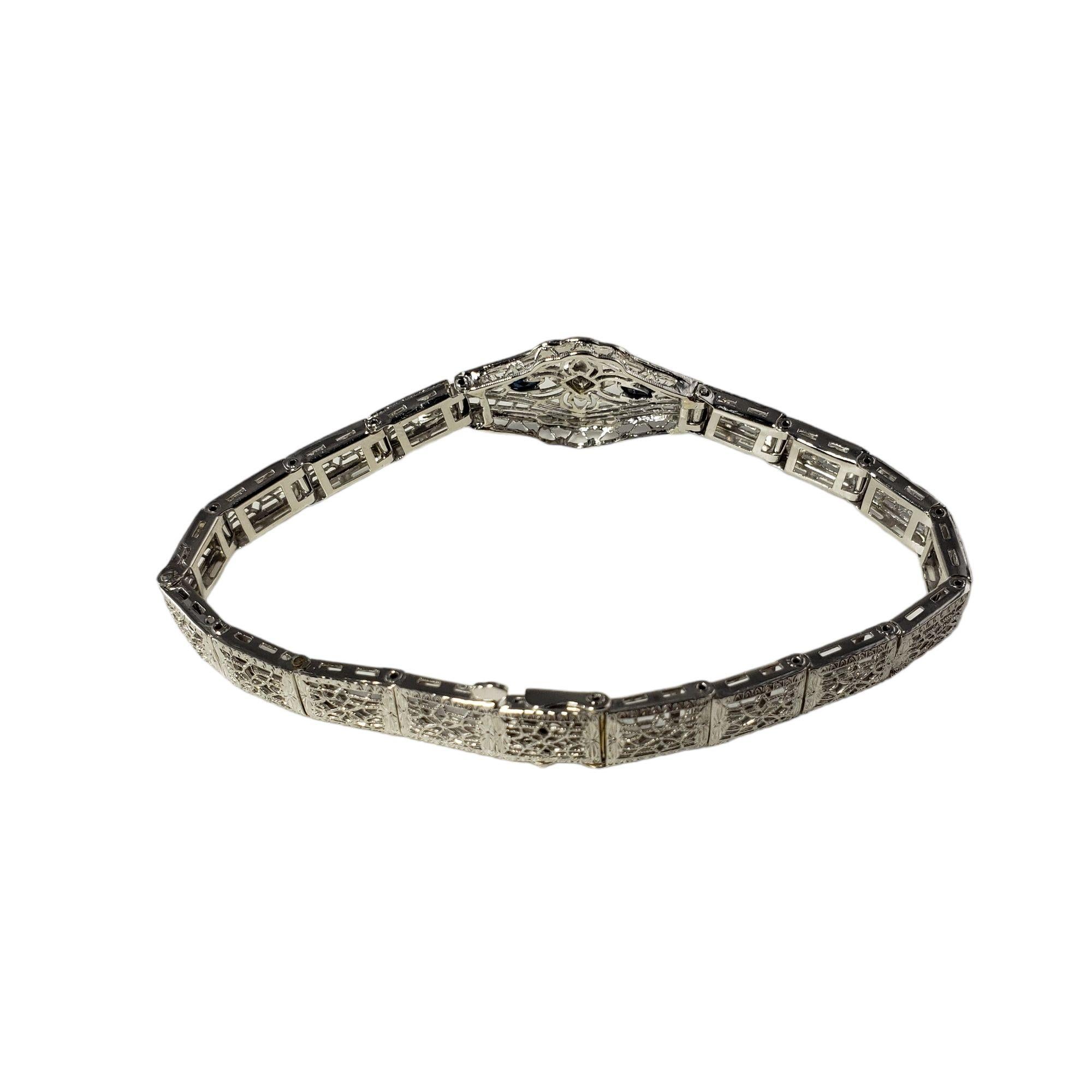 Taille ronde Bracelet filigrane en or blanc 14 carats en vente
