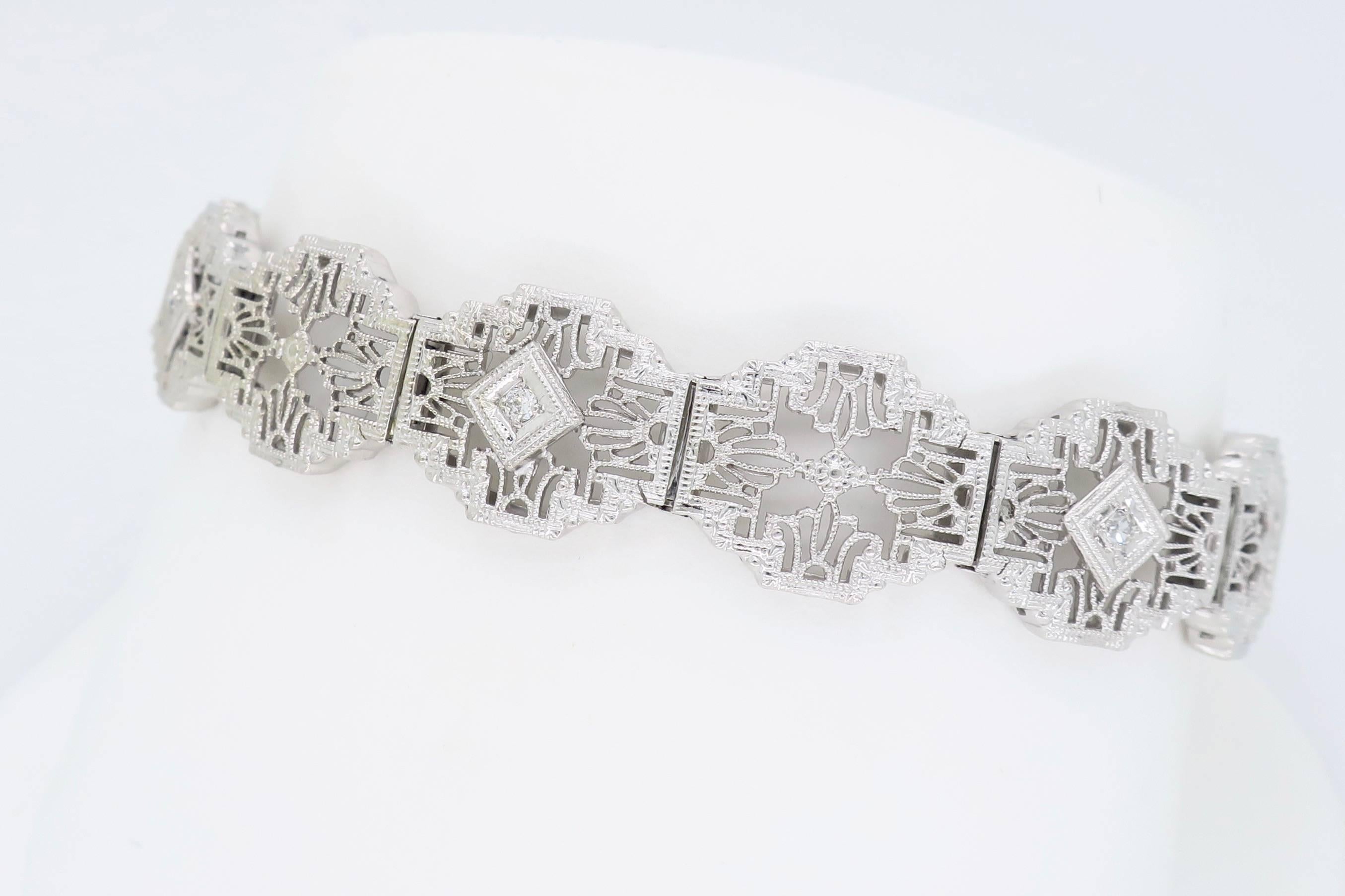 14 Karat White Gold Filigree Diamond Bracelet In Excellent Condition In Webster, NY