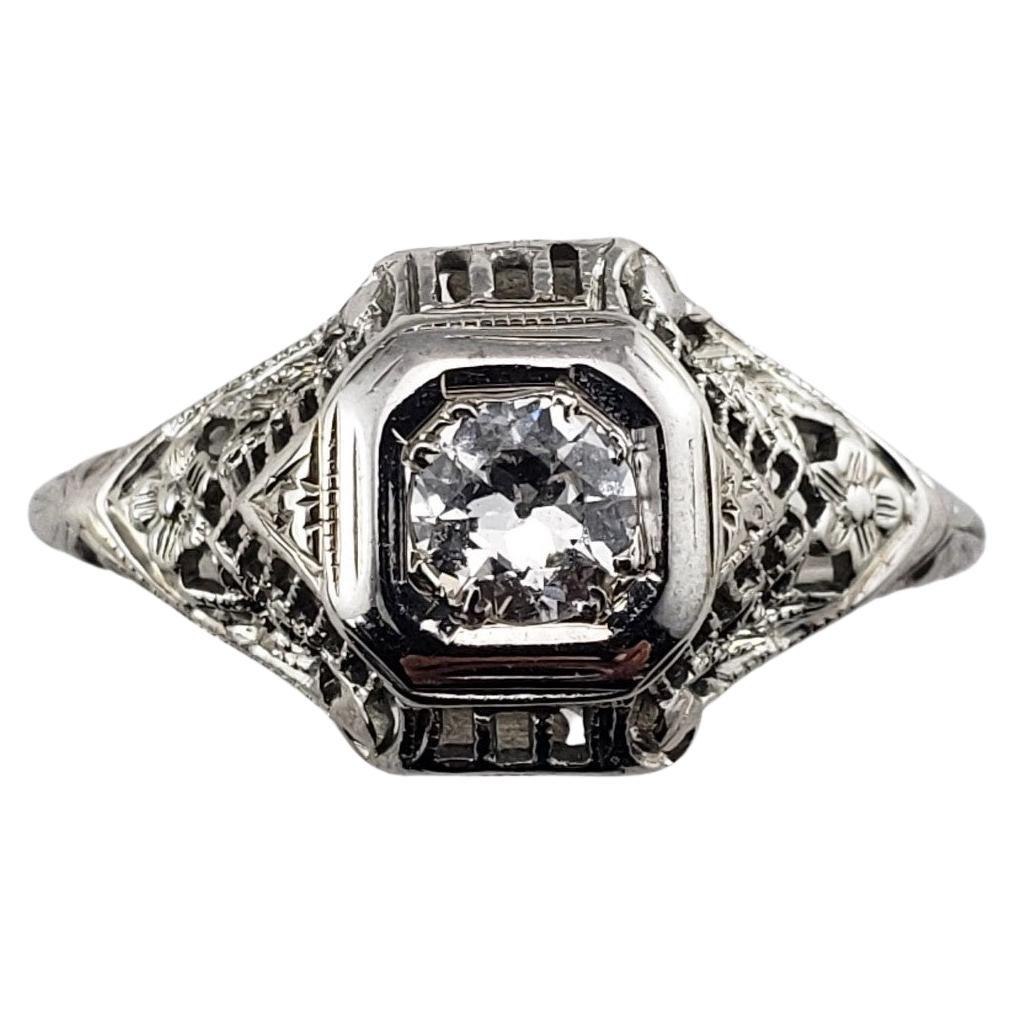 14 Karat White Gold Filigree Diamond Ring For Sale