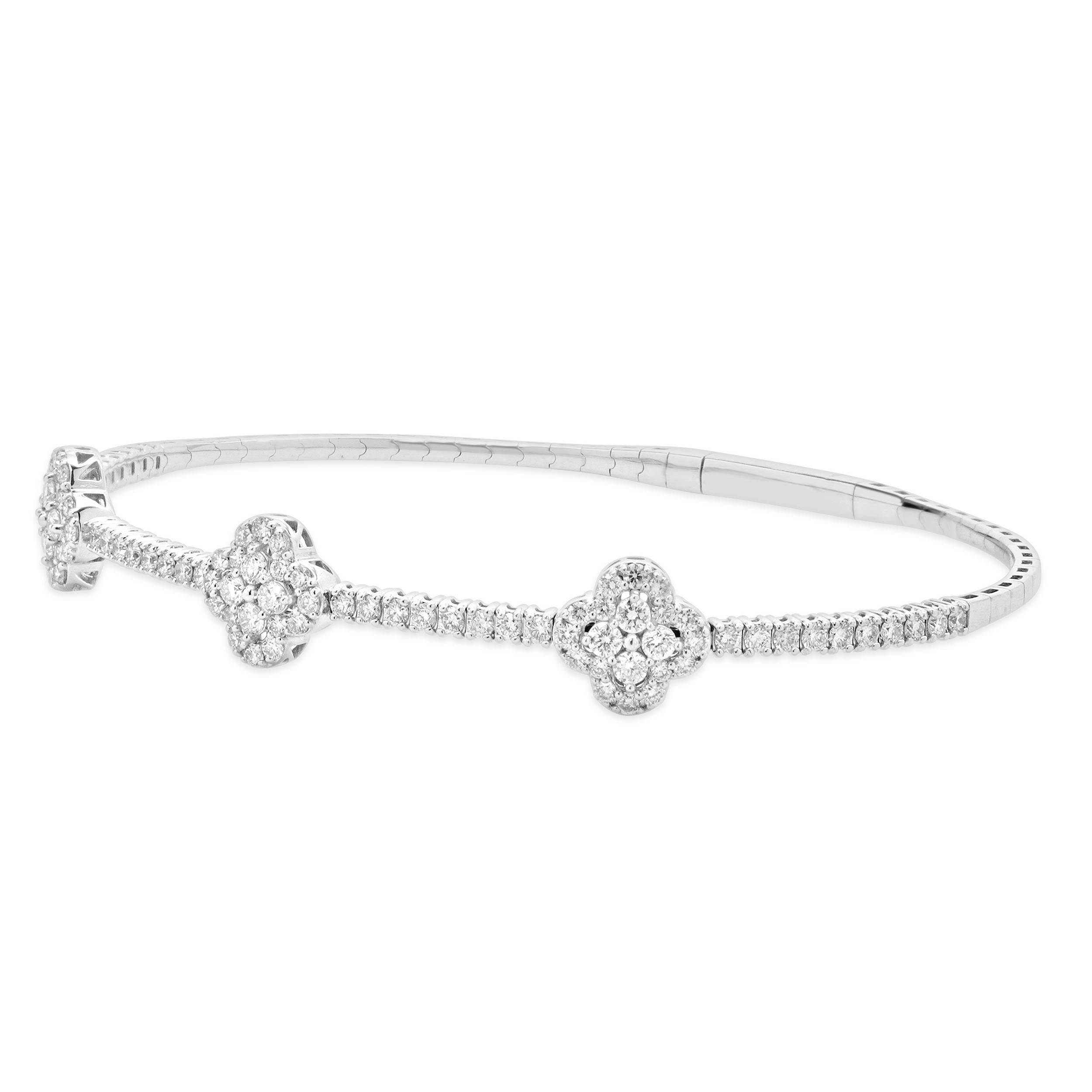 Designer : design personnalisé
Matériau : Or blanc 14K
Diamant : taille ronde brillant = 1,45cttw
Couleur : G
Clarté : SI1
Dimensions : le bracelet convient à un poignet de 7 pouces maximum.
Poids : 7.49 grammes

