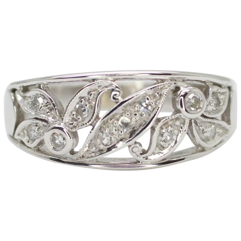 14 Karat White Gold Floral Design Diamond Ring