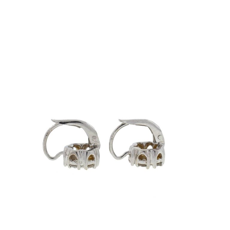 14 Karat White Gold Flower Huggie Earrings 1.12 Carat For Sale at 1stDibs